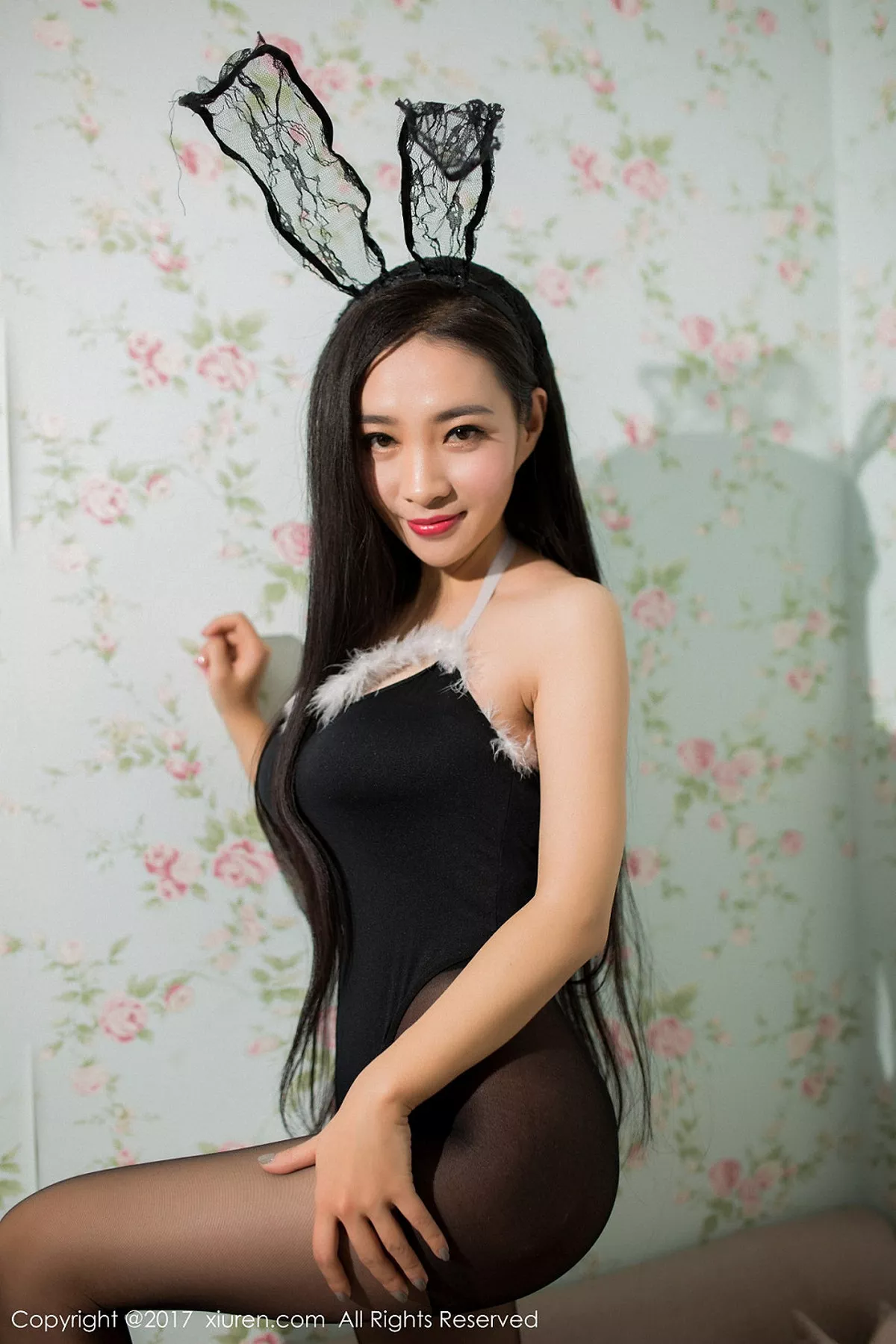 秀人集.com_[XiuRen秀人网]No.877_嫩模艾儿黑丝兔女郎加性感护士制服秀完美身材诱惑写真51P