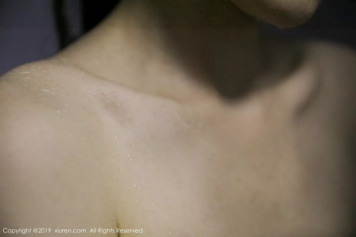 秀人集.com_[XiuRen秀人网]No.1449_嫩模沈梦瑶私房内衣系列半脱真空露美乳激凸极致诱惑写真50P