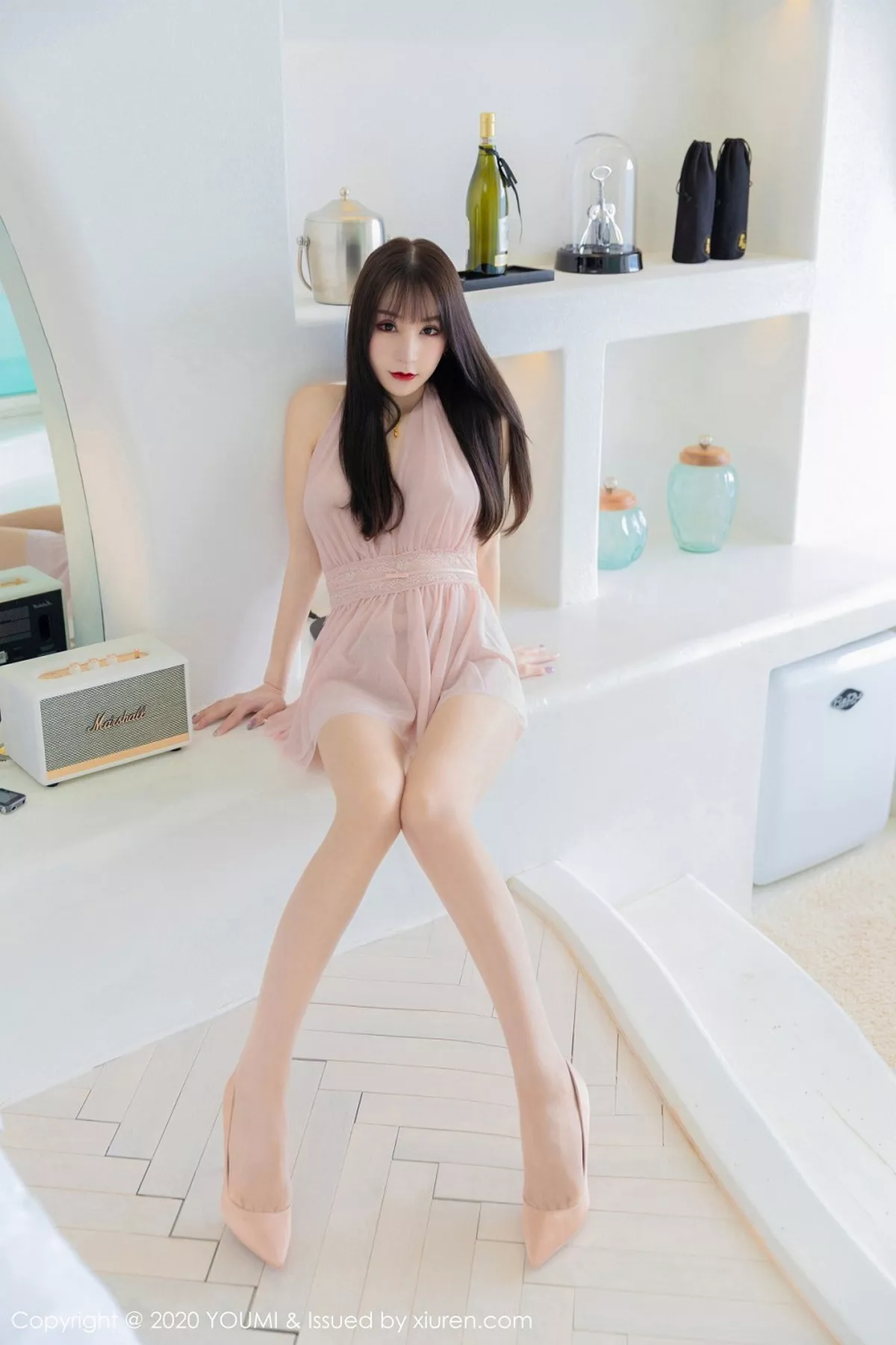 秀人集.com_[YouMi尤蜜荟]Vol.488_女神周于希Sandy大理旅拍粉红色轻纱吊裙透视诱惑写真68P