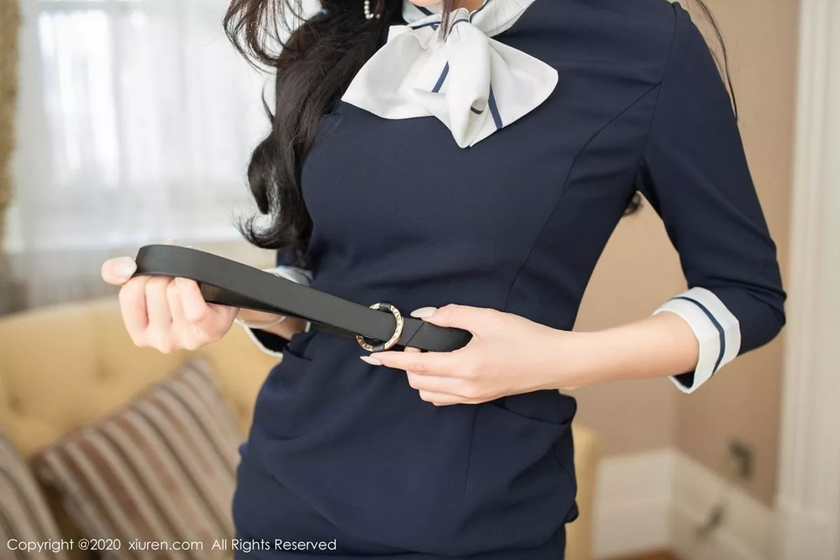 秀人集.com_[XiuRen秀人网]No.2401_嫩模陈小喵陈总报恩记主题私房开档黑丝裤袜露蕾丝内裤诱惑写真77P