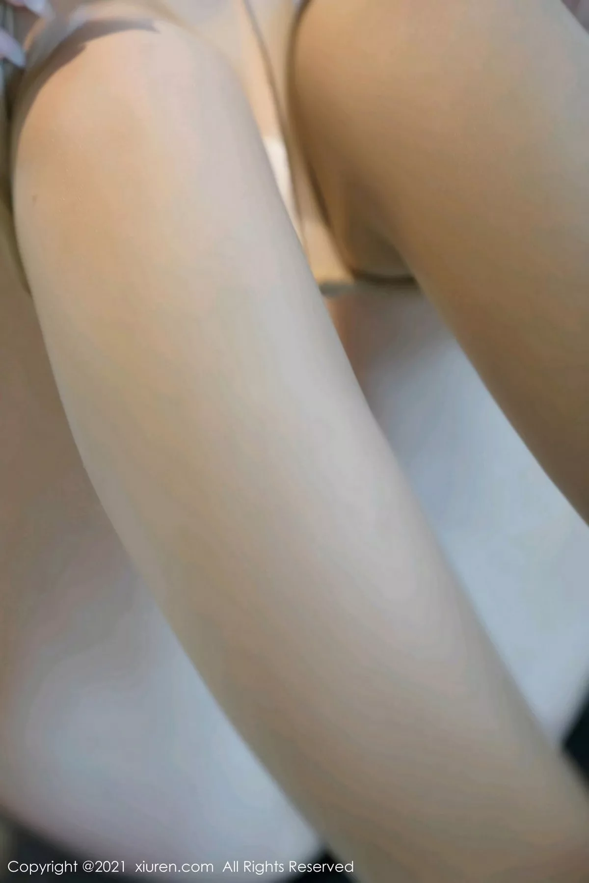 秀人集.com_[XiuRen秀人网]No.2971_嫩模萌汉药baby上海旅拍白色朔身内衣配无内肉丝裤袜诱惑写真56P