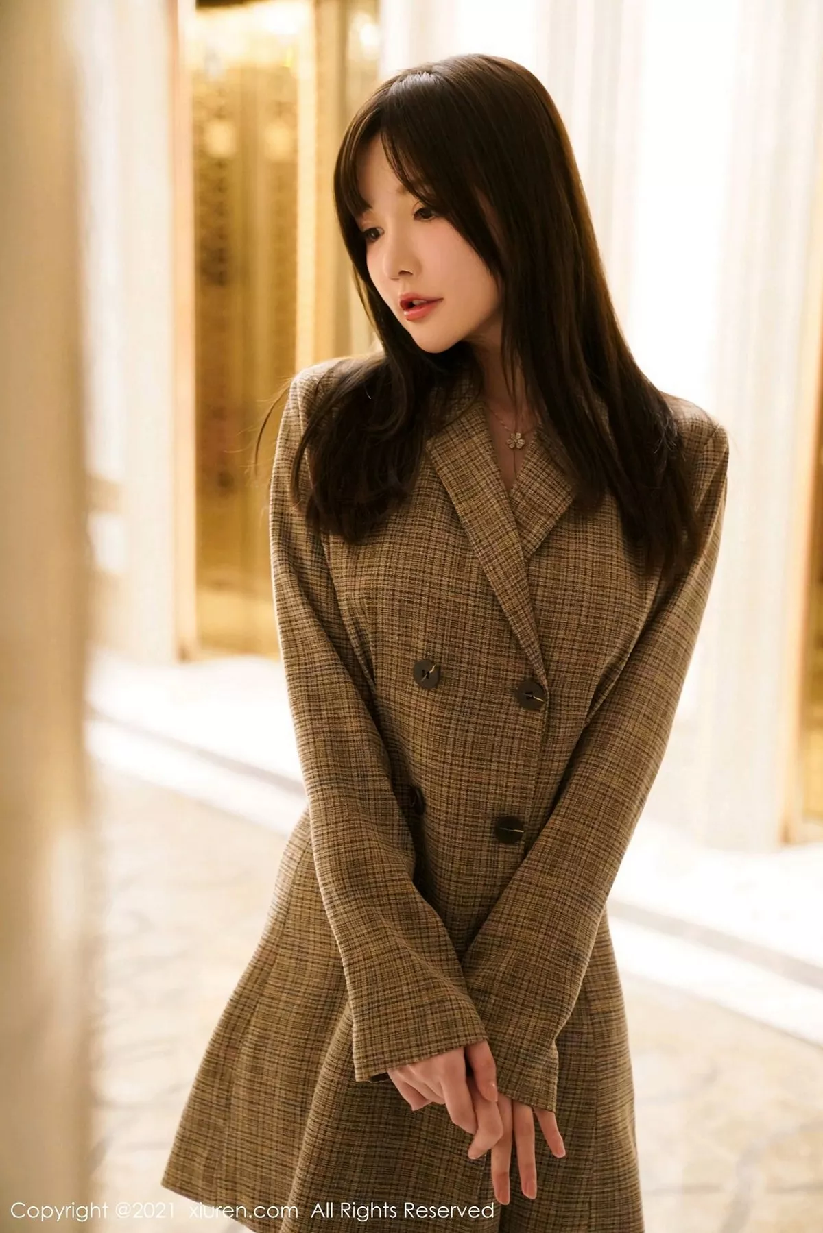 秀人集.com_[XiuRen秀人网]No.2977_女神糯美子Mini澳门旅拍尾随剧情主题黑色情趣内衣秀巨乳诱惑写真62P