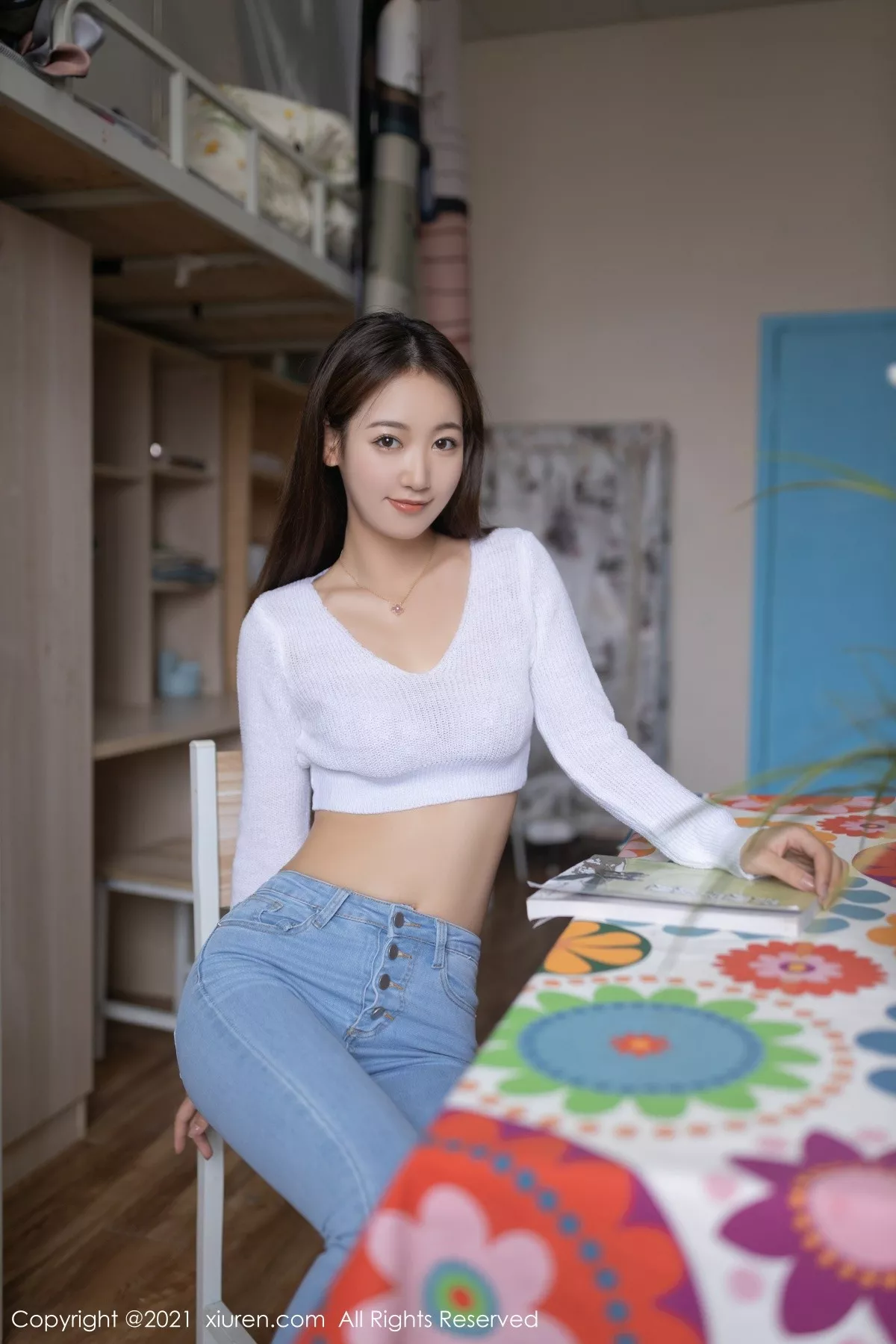 秀人集.com_[XiuRen秀人网]No.4250_模特唐安琪江浙沪旅拍寝室高腰服饰配牛仔裤半脱迷人诱惑写真88P