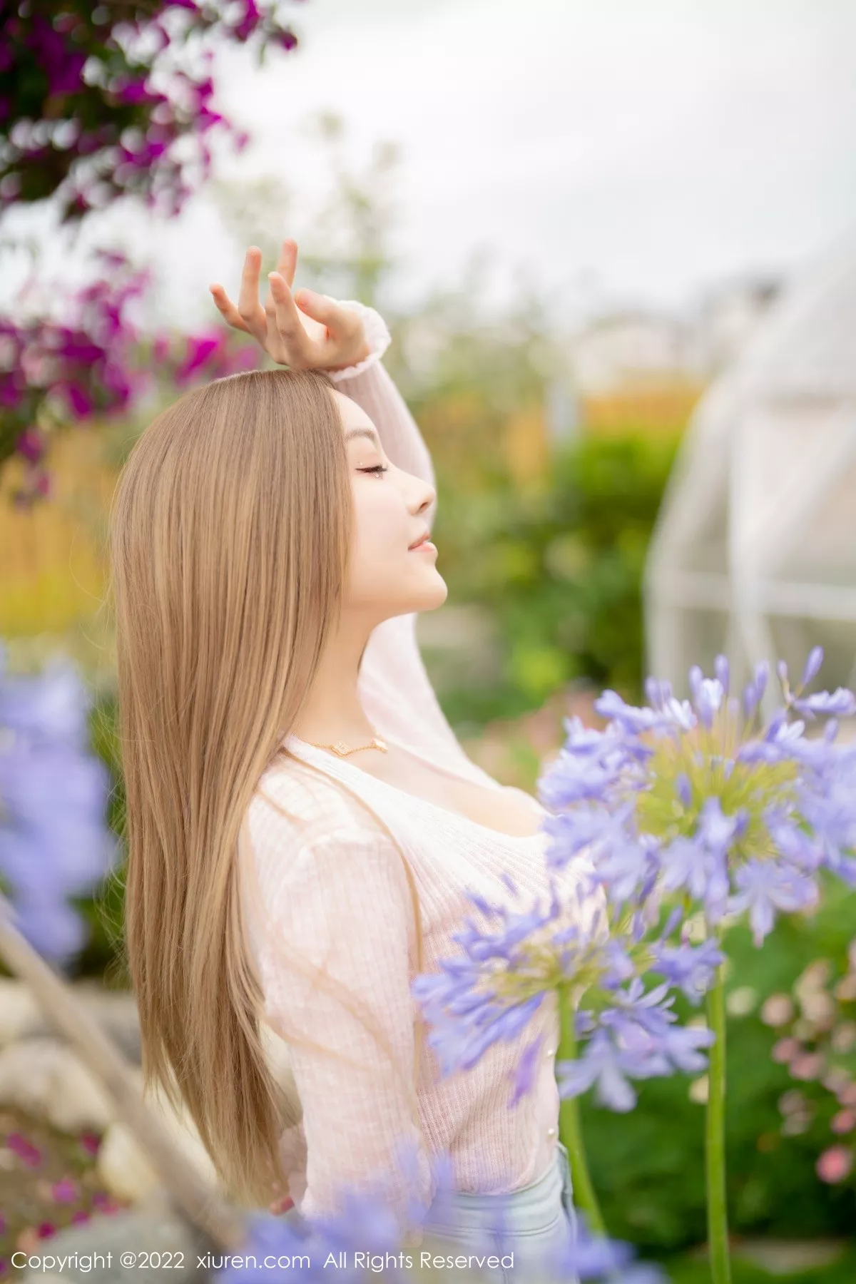 秀人集.com_[XiuRen秀人网]No.5295_女神朱可儿Flora大理旅拍粉色上衣配超薄无内肉丝撩人诱惑写真71P