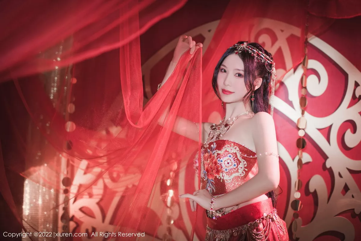 秀人集.com_[XiuRen秀人网]No.5699_模特利世性感西域舞娘扮演红色薄纱连衣裙秀曼妙身姿诱惑写真63P
