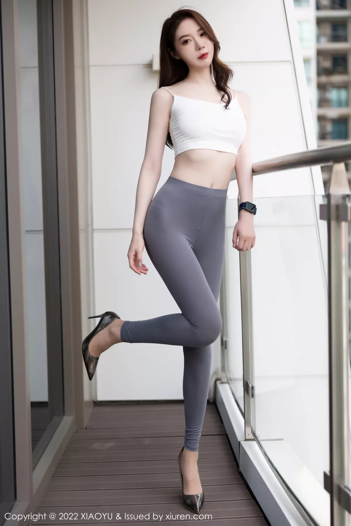 秀人集.com_[XiaoYu画语界]Vol.935_模特梦心玥白色吊带衣配紧身长裤半脱秀曼妙身姿迷人诱惑写真84P