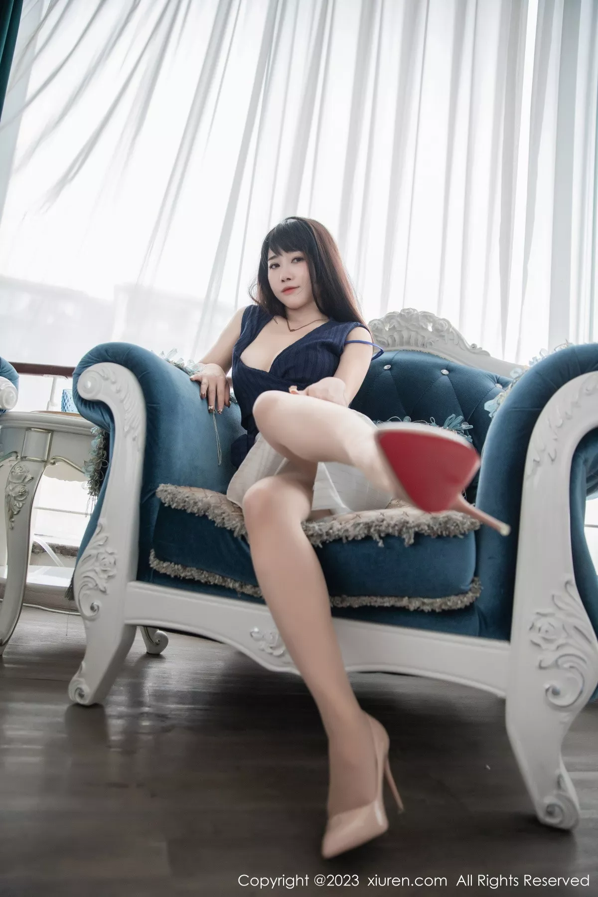 秀人集.com_[XiuRen秀人网]No.6272_模特严利娅Yuliya蓝色上衣配白短裙露蓝色内衣超薄肉丝诱惑写真63P