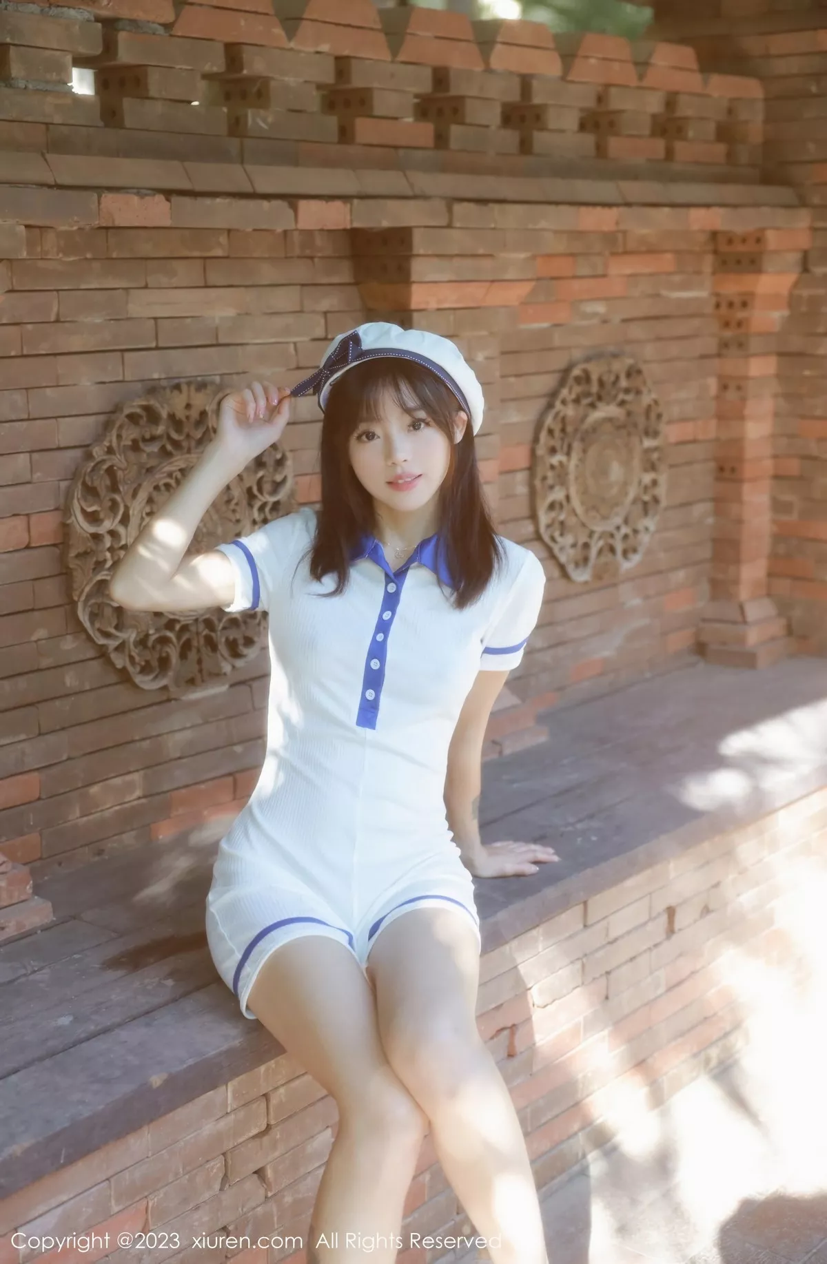 秀人集.com_[XiuRen秀人网]No.6686_模特佘贝拉bella泳池性感白色海军服半脱秀完美身材诱惑写真67P