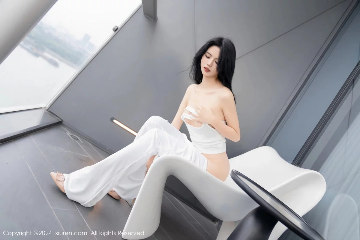 秀人集.com_[XiuRen秀人网]No.7937_模特浅浅Danny性感简约白色套装露白色内衣秀曼妙身姿诱惑写真82P