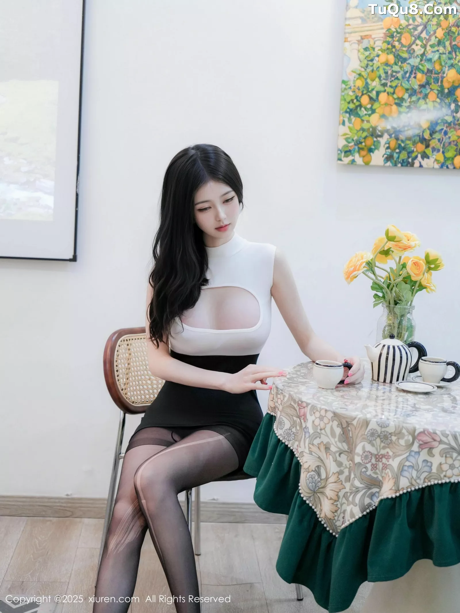 秀人集.com_[XiuRen秀人网]No.10340_模特白小蝶私房性感白色T恤配破烂黑丝秀完美曲线撩人诱惑写真54P