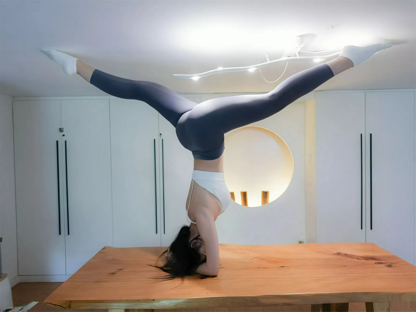 秀人集.com_[XiuRen秀人网]No.10595_模特玫瑰我爱你性感白蓝瑜伽运动服紧身秀凹凸身材惹火诱惑写真81P