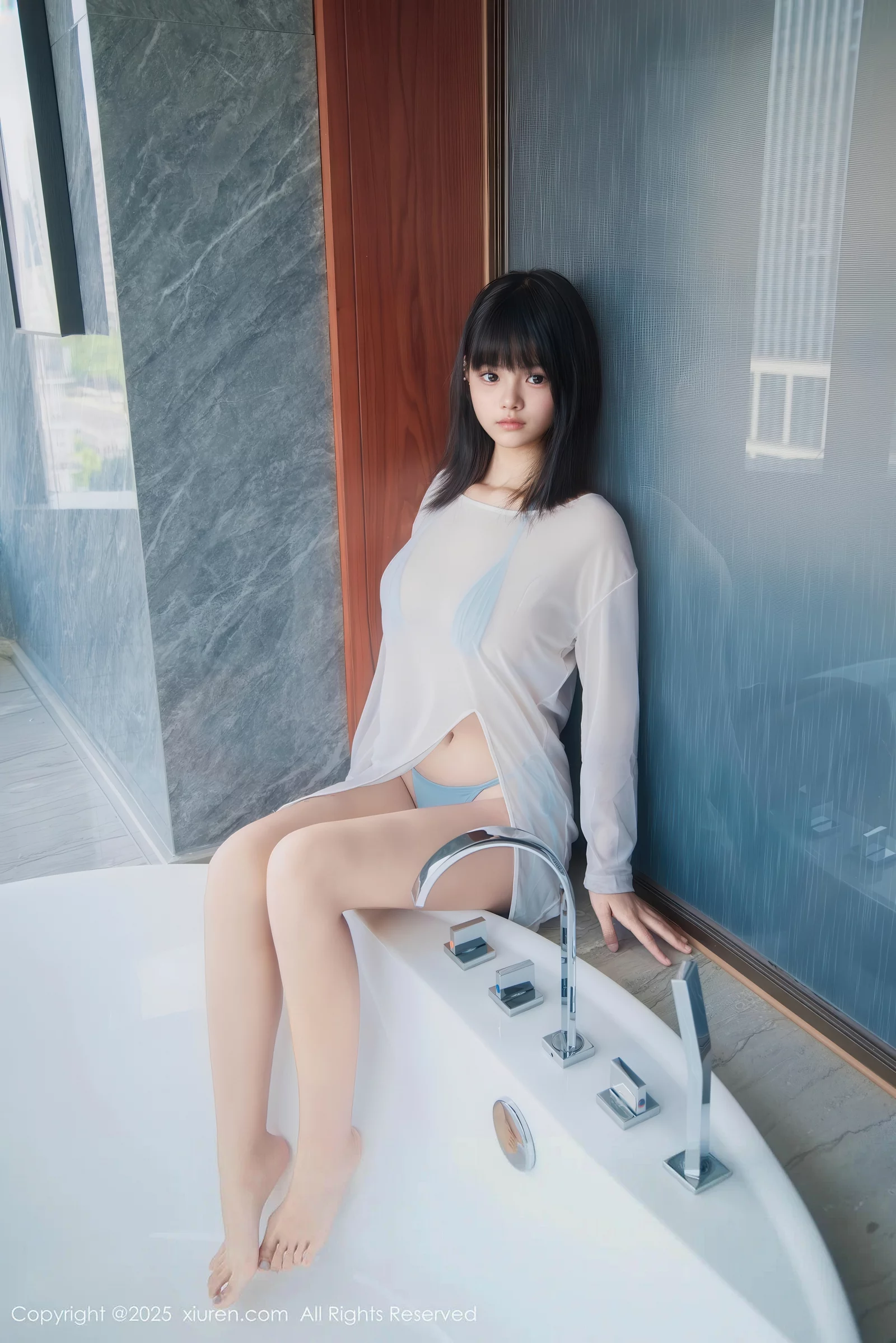 秀人集.com_[XiuRen秀人网]No.10651_新人模特小泠性感薄纱服饰露蓝色比基尼秀完美身材诱惑写真80P