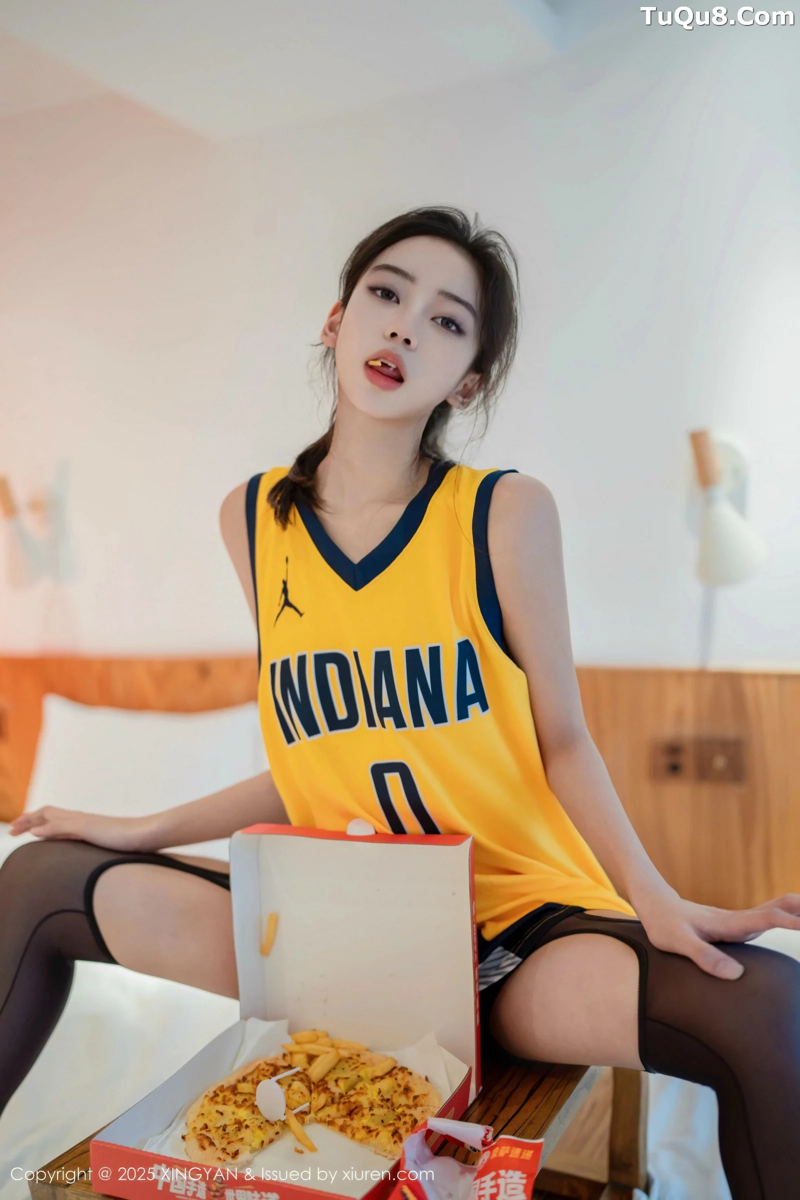 秀人集.com_[XINGYAN星颜社]VOL.386_模特时安安性感篮球服露白短T配黑丝吊袜秀柔美身段诱惑写真62P