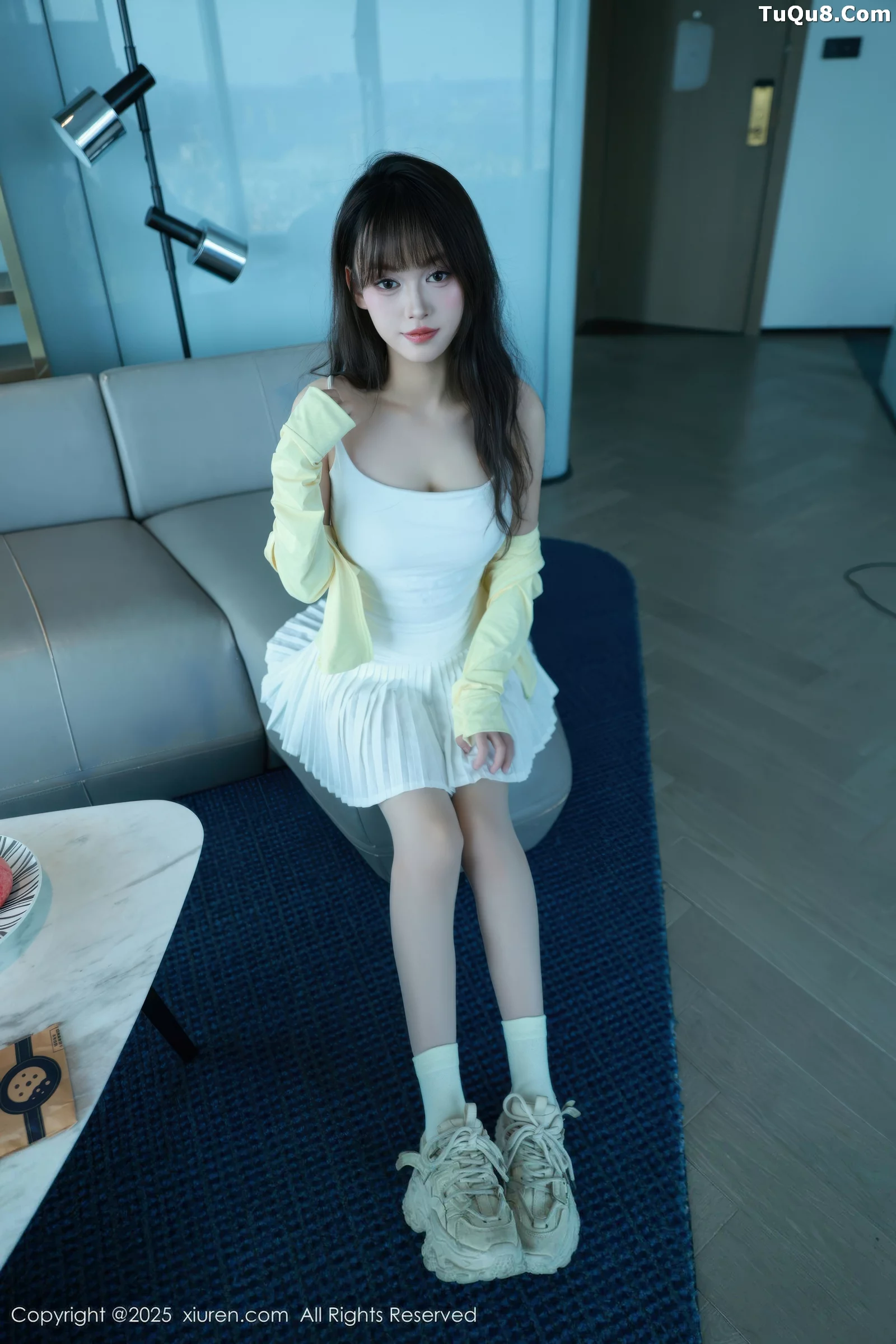 秀人集.com_[XiuRen秀人网]No.10702_模特糯咪性感白色低胸连衣短裙配白色丝袜秀完美身材诱惑写真82P