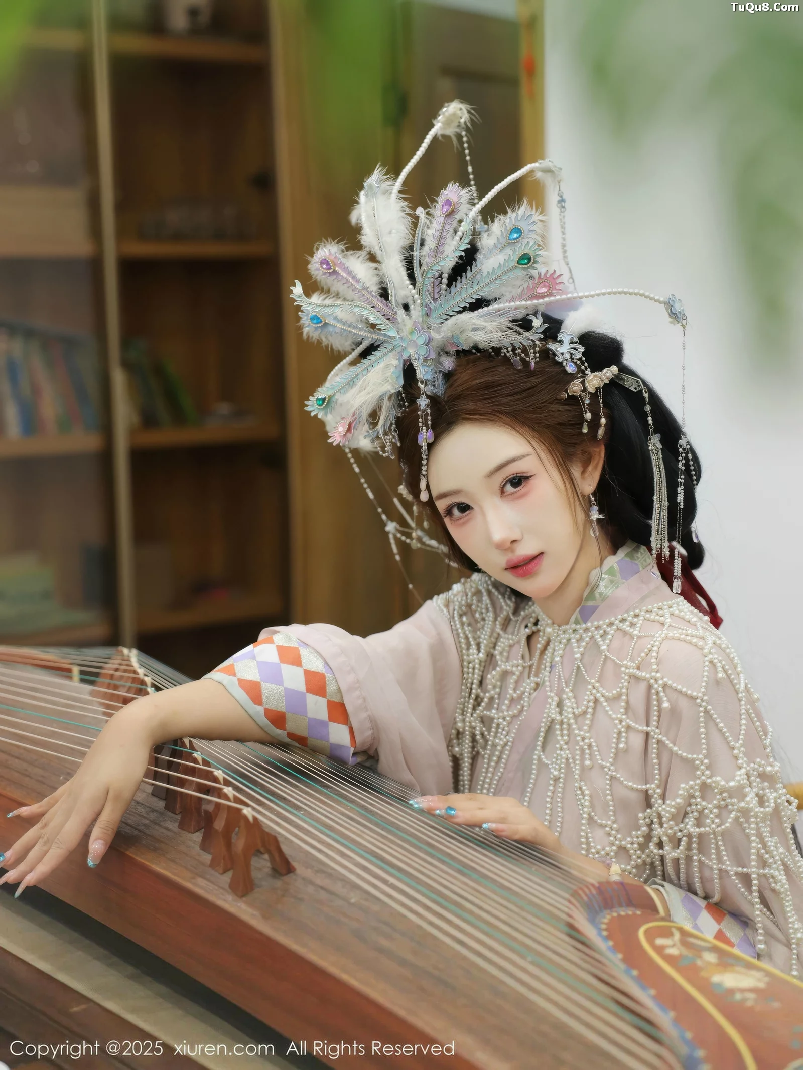 秀人集.com_[XiuRen秀人网]No.10736_模特金允希Yuki性感浅色古装薄纱服饰秀丰腴身材迷人诱惑写真80P