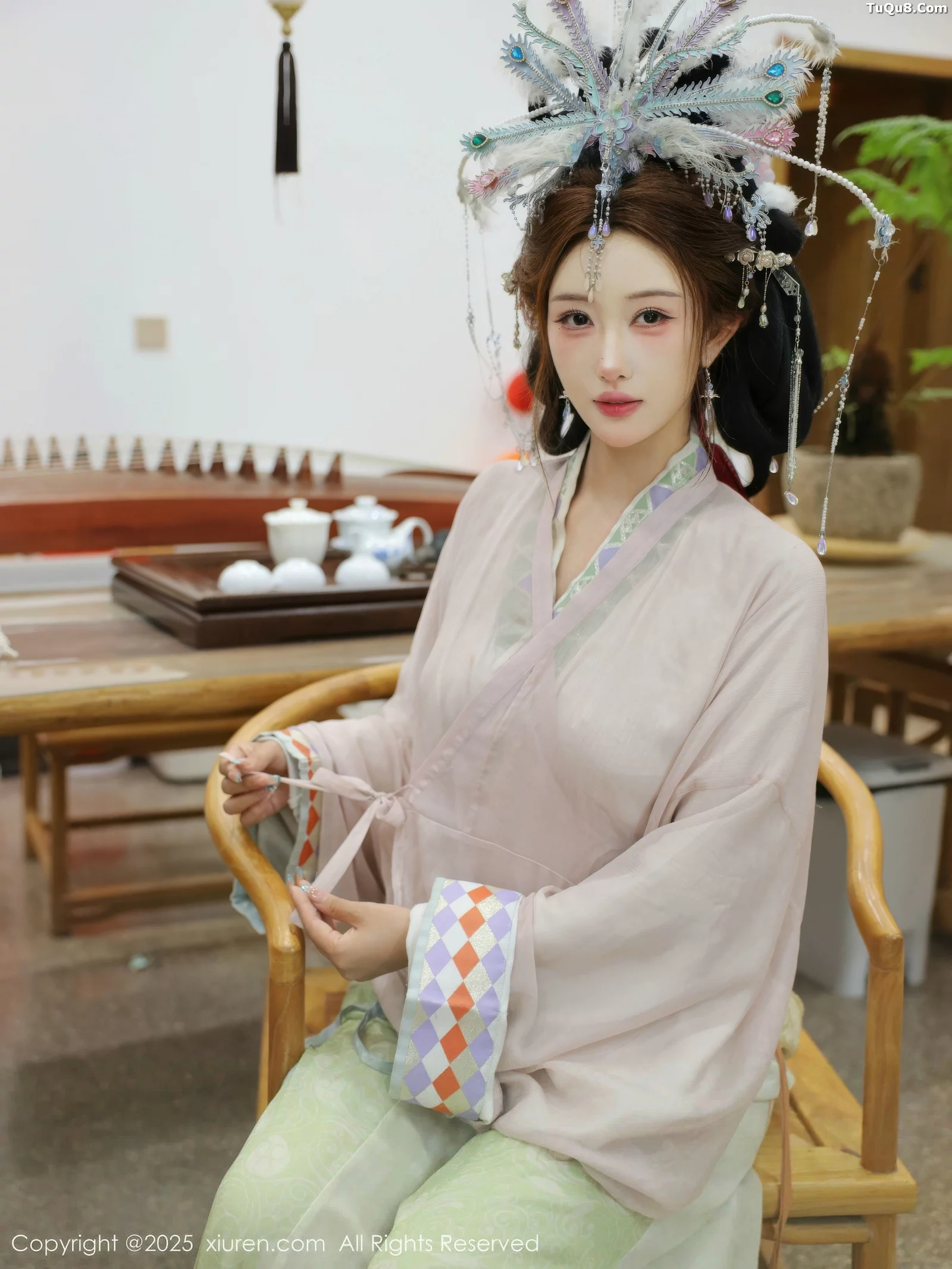 秀人集.com_[XiuRen秀人网]No.10736_模特金允希Yuki性感浅色古装薄纱服饰秀丰腴身材迷人诱惑写真80P