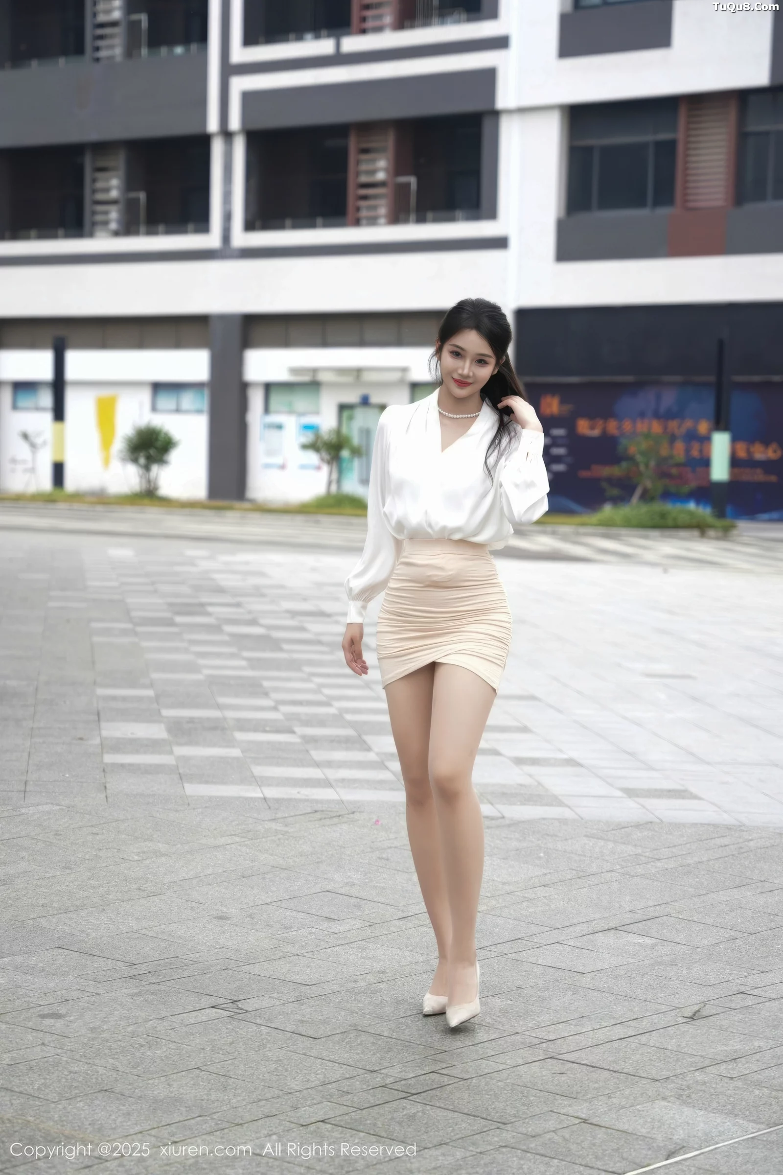 秀人集.com_[XiuRen秀人网]No.10735_模特南乔性感白衬衫配白短裙露超薄肉丝秀白皙皮肤完美诱惑写真66P