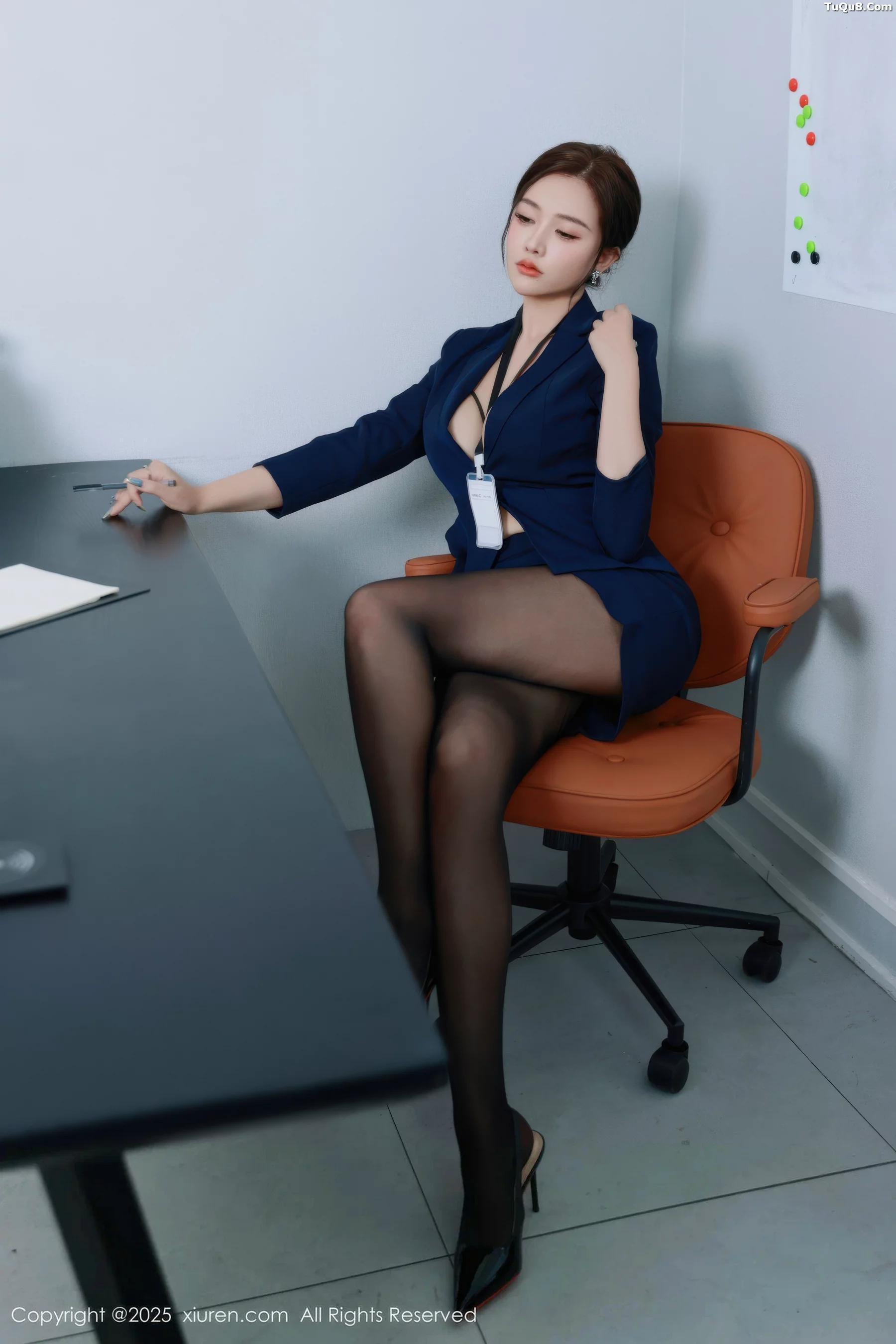 秀人集.com_[XiuRen秀人网]No.10751_模特娜比深色OL服饰露红色内衣配超薄黑丝秀凹凸身材诱惑写真75P