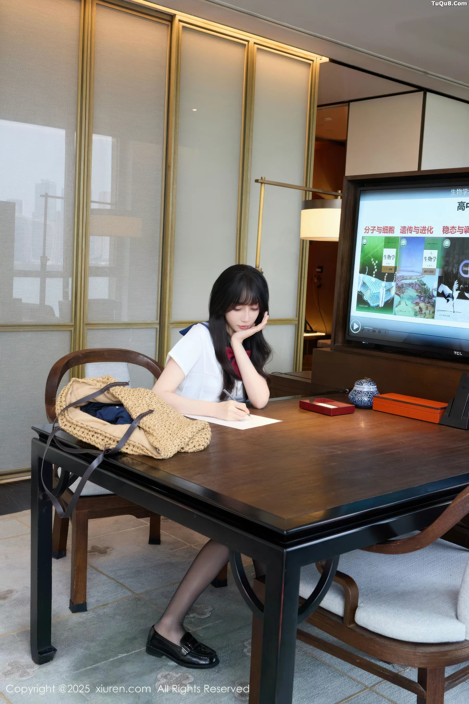 秀人集.com_[XiuRen秀人网]No.10766_模特玥儿玥er私房性感JK制服配超薄黑丝秀曼妙身姿迷人诱惑写真68P