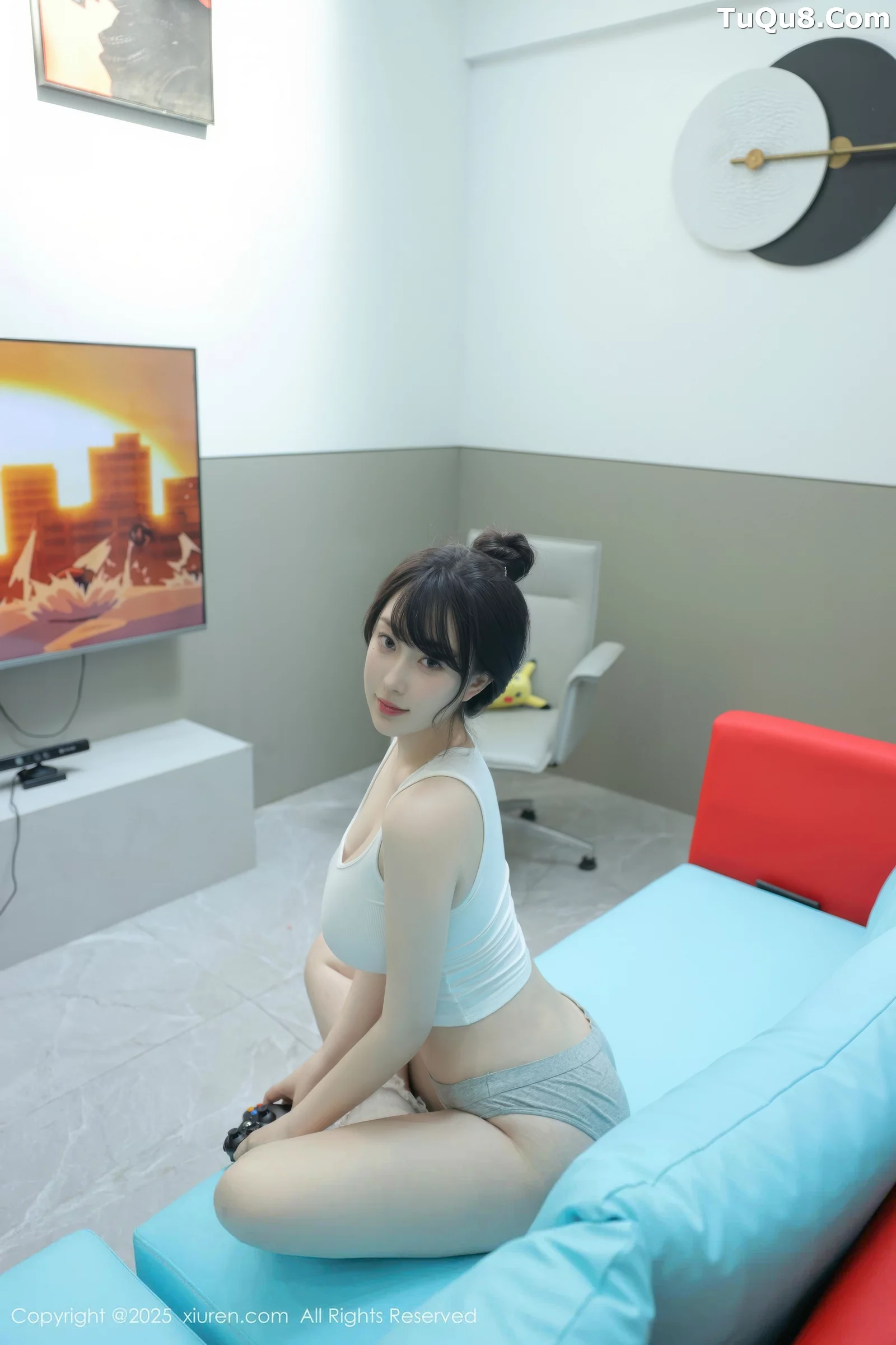 秀人集.com_[XiuRen秀人网]No.10676_模特李沁恩lrene性感白色居家上衣配灰色内衣秀丰腴身材诱惑写真70P