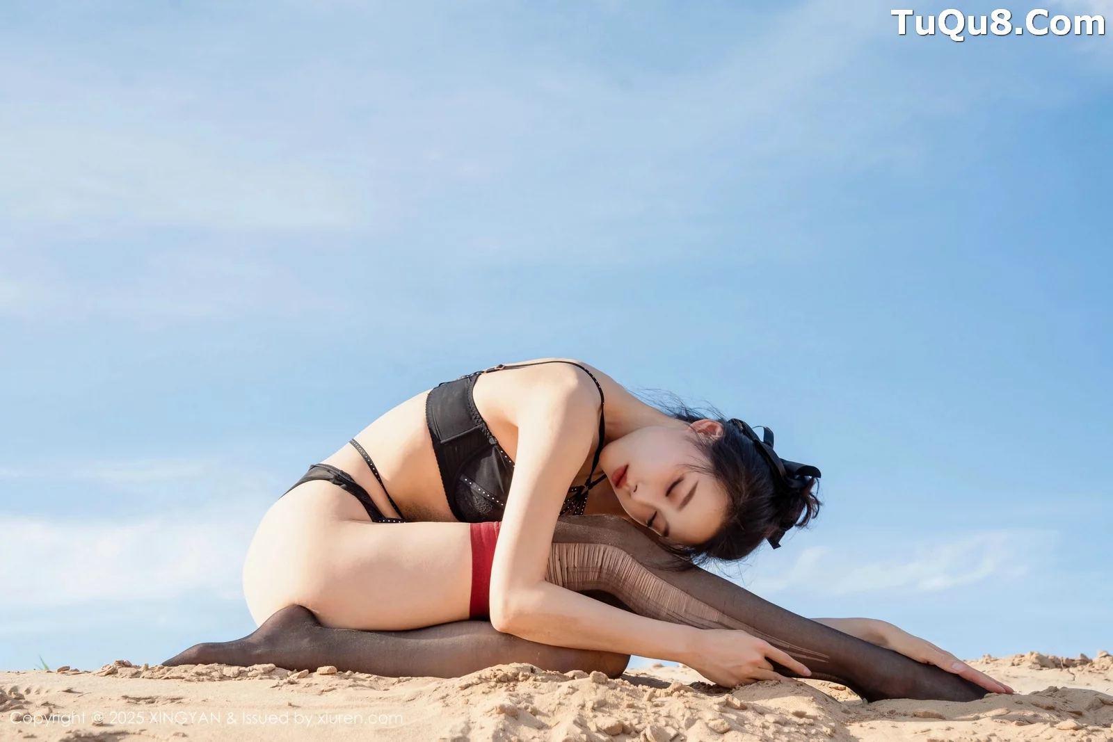 秀人集.com_[XINGYAN星颜社]VOL.387_模特清妙沙漠外拍性感黑色情趣内衣配破烂黑丝秀美腿诱惑写真78P
