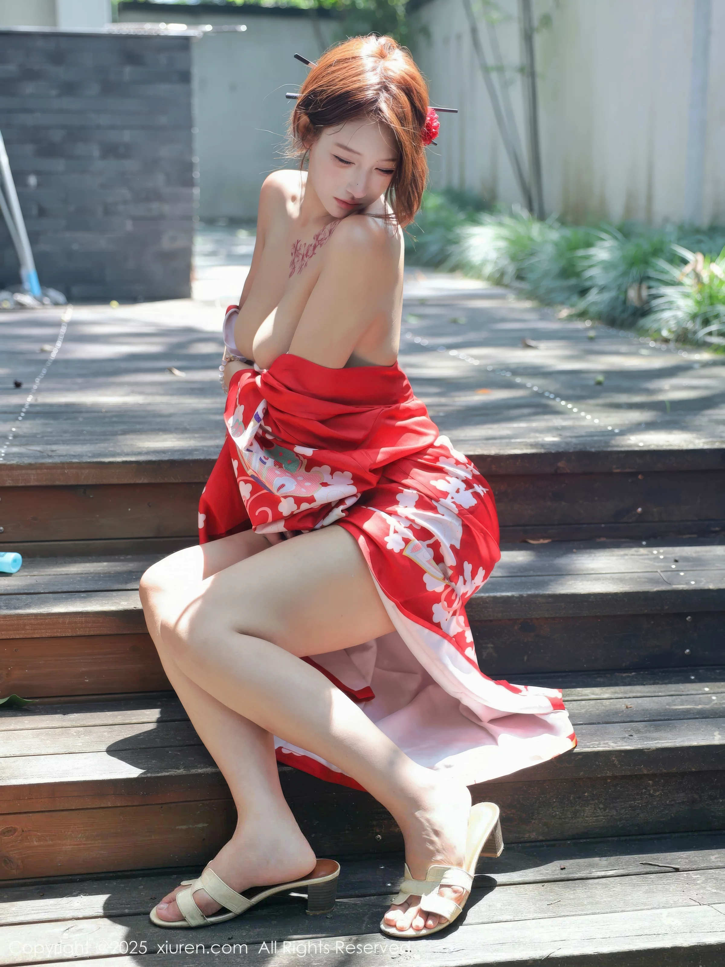 秀人集.com_[XiuRen秀人网]No.10683_模特金允希Yuki户外性感红色和服半脱秀完美身材惹火诱惑写真80P