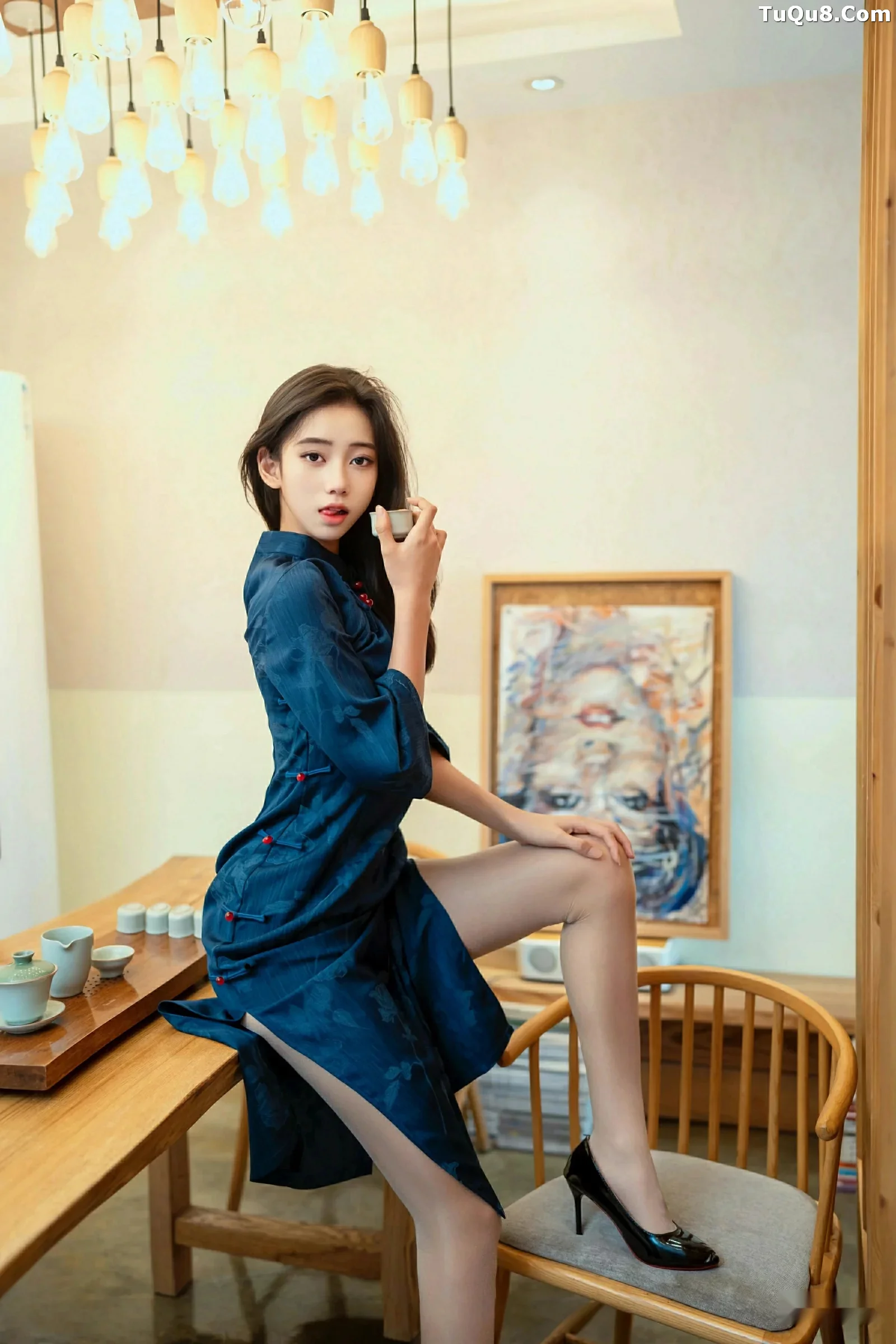 秀人集.com_[XINGYAN星颜社]VOL.390_模特时安安性感深色旗袍露黑色内衣配开档肉丝秀美腿诱惑写真76P