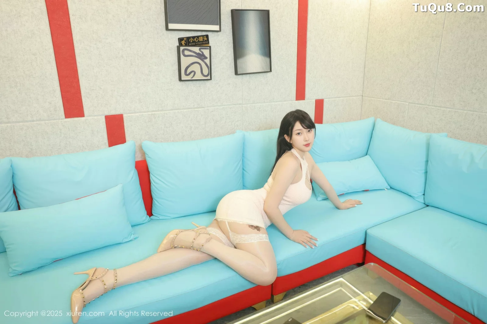 秀人集.com_[XiuRen秀人网]No.10696_模特李沁恩lrene性感浅色连衣短裙配白丝吊袜秀丰满身材诱惑写真70P