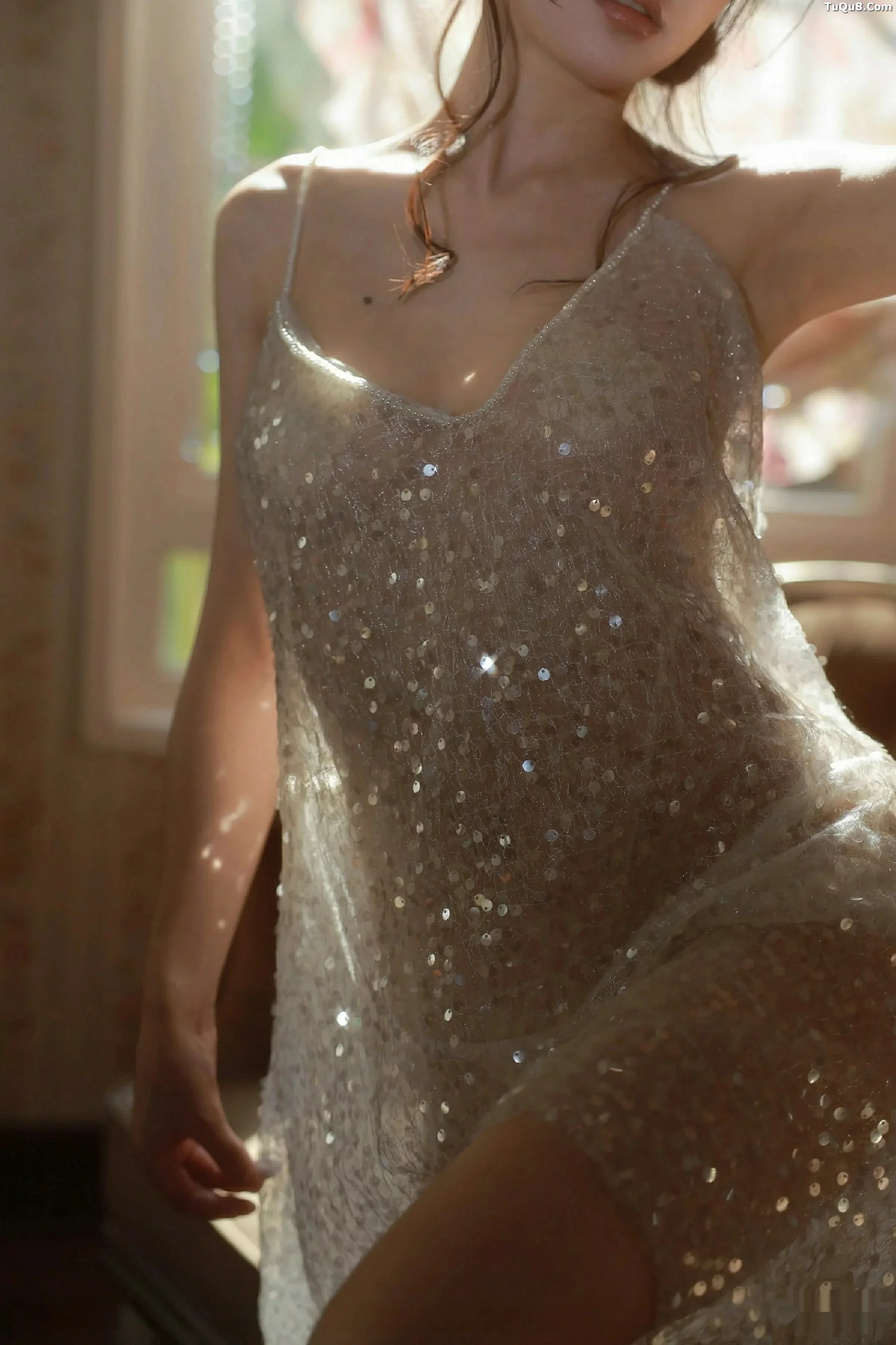 秀人集.com_[XiuRen秀人网]No.10799_模特佘贝拉Bella性感连衣长裙露白色情趣内衣秀完美身材诱惑写真73P