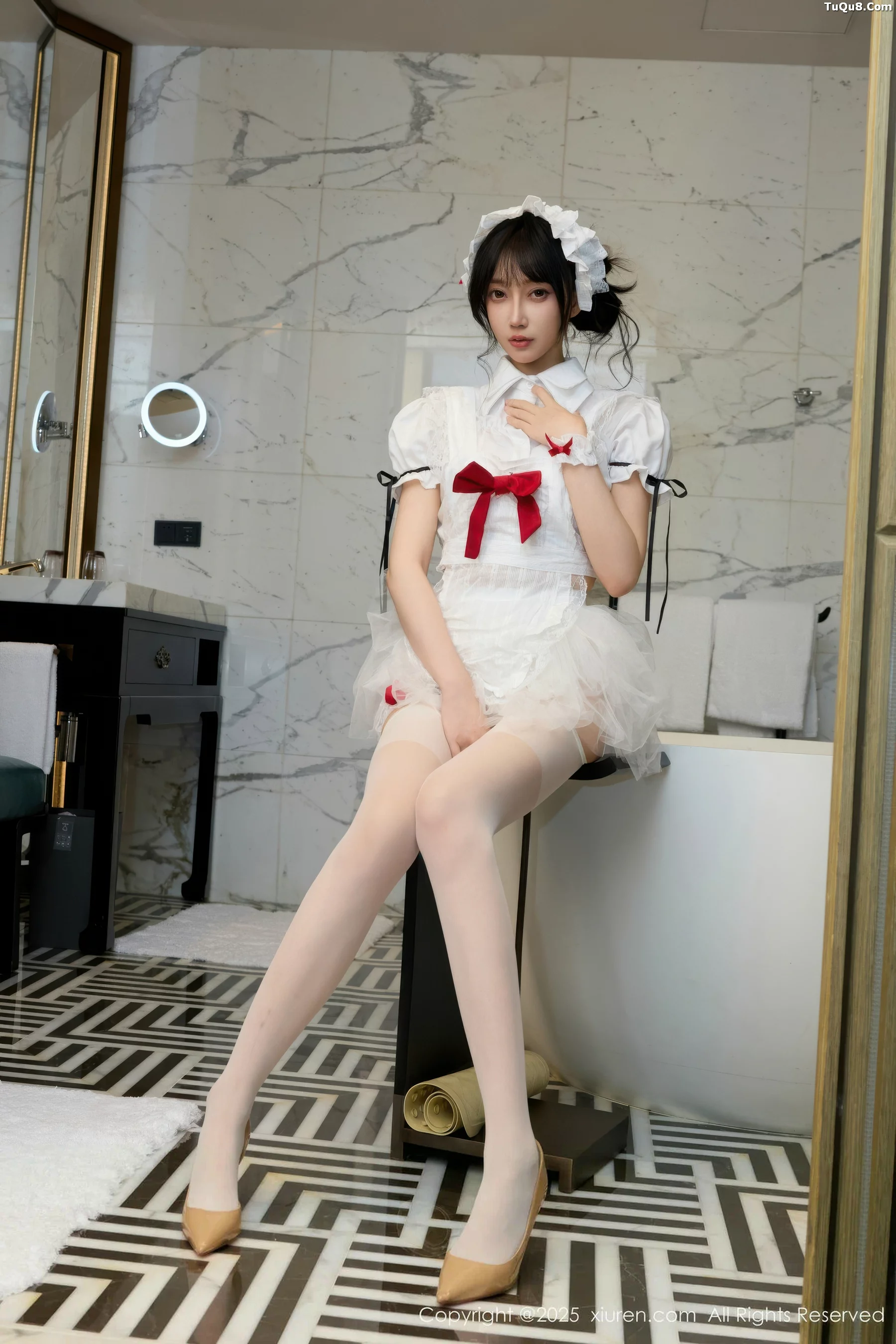 秀人集.com_[XiuRen秀人网]No.10827_模特玥儿玥er性感萝莉女仆装配白丝吊袜秀完美身材迷人诱惑写真64P