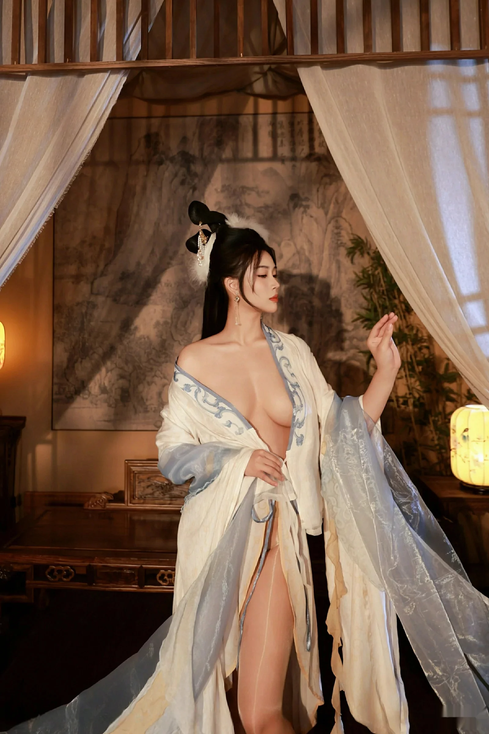 秀人集.com_[XiuRen秀人网]No.10835_模特南乔中秋主题性感汉服装扮配超薄肉丝秀白嫩肌肤诱惑写真76P