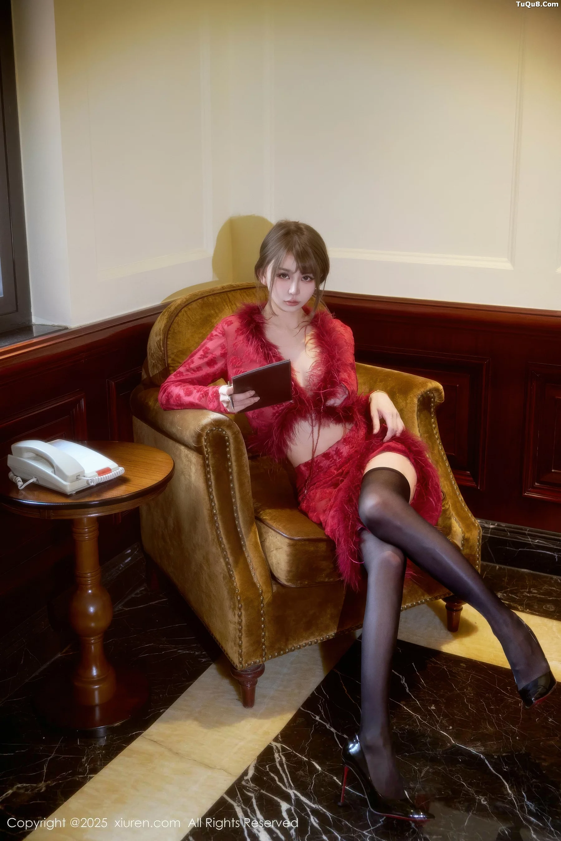 秀人集.com_[XiuRen秀人网]No.10848_模特Zoe柚柚性感红色复古服饰配超薄黑丝秀凹凸身材诱惑写真52P