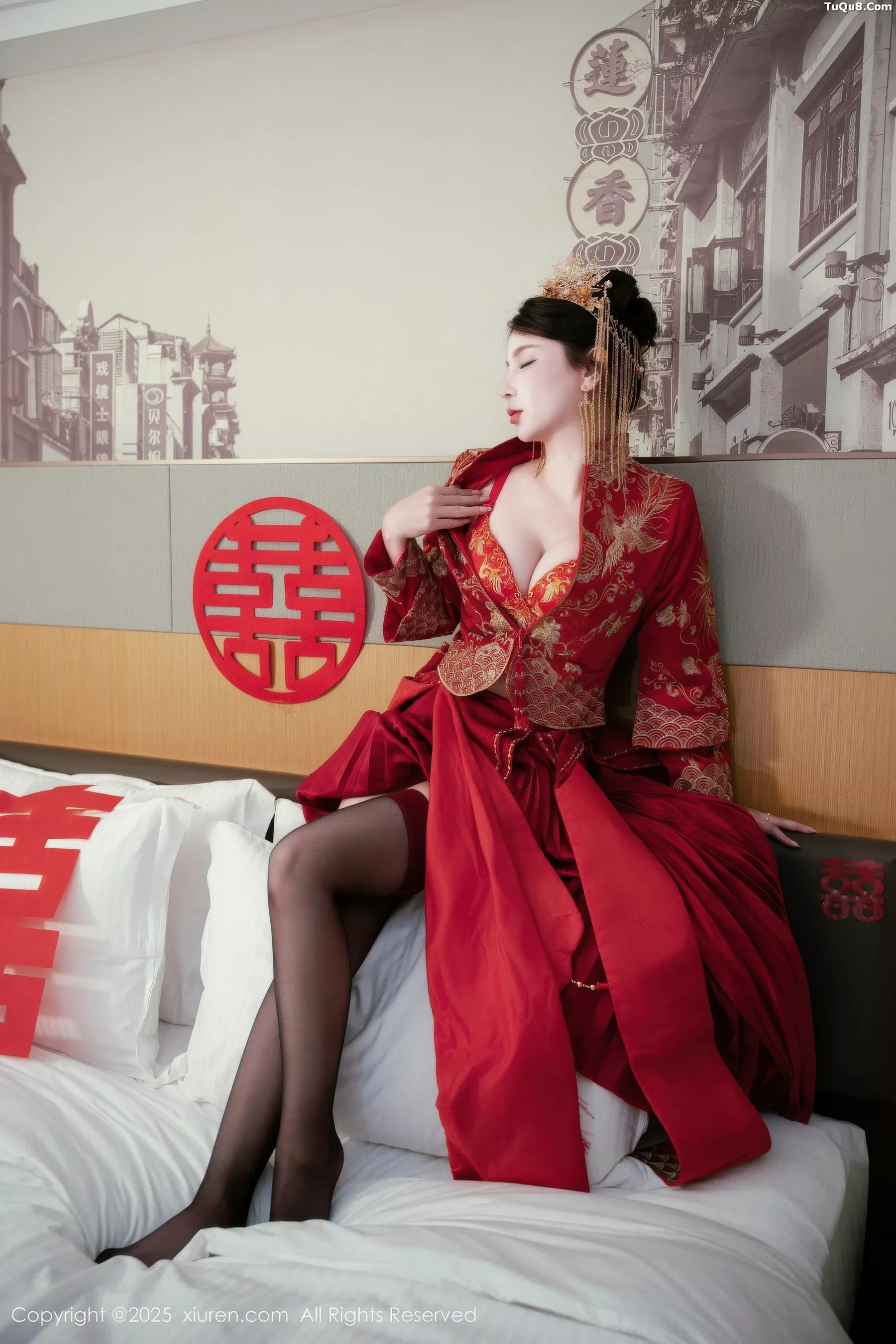 秀人集.com_[XiuRen秀人网]No.10865_模特小蛮妖Yummy性感红色新娘服配超薄黑丝秀完美身材诱惑写真66P