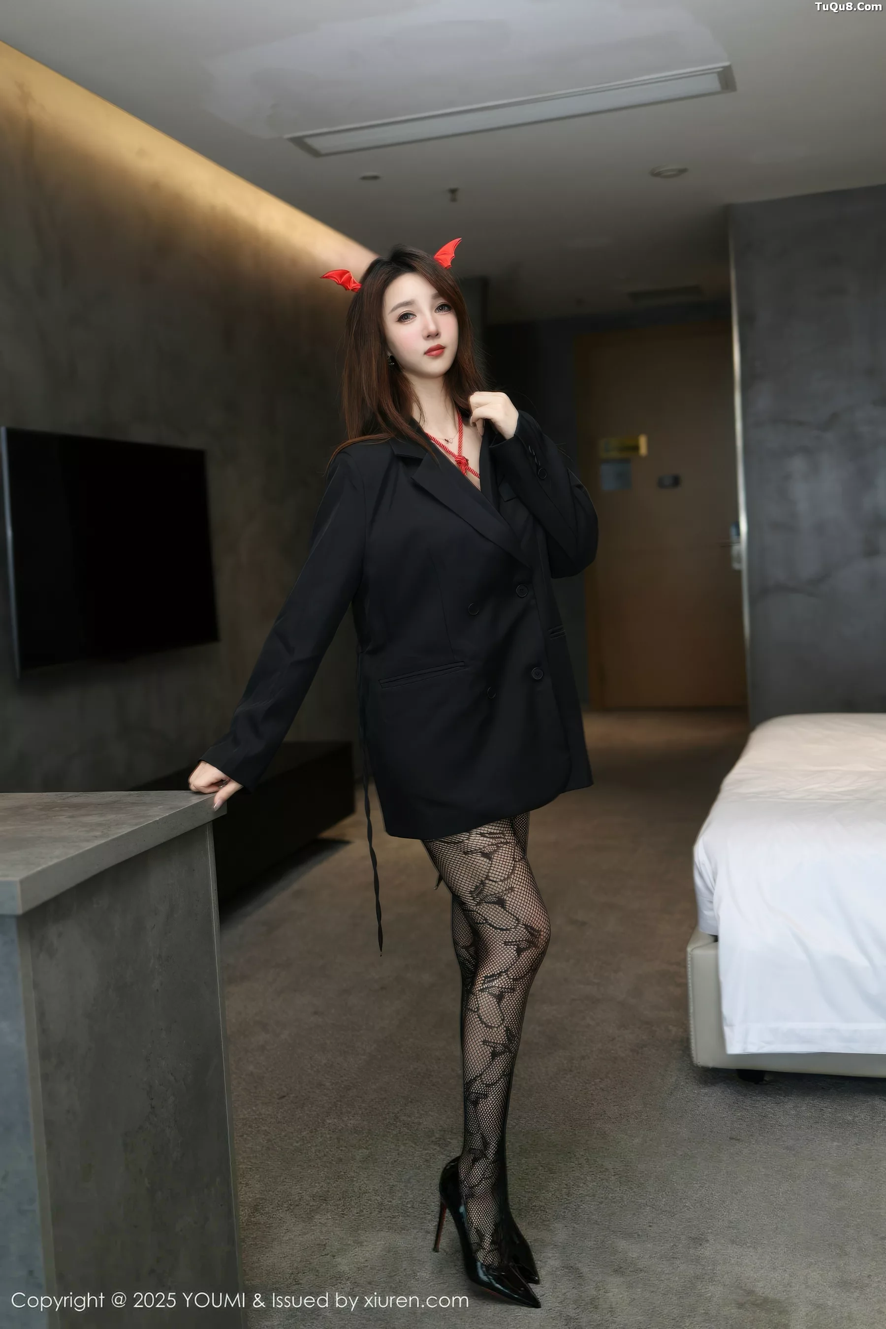 秀人集.com_[YouMi尤蜜荟]Vol.1176_模特Twins-夭夭性感黑色情趣连体网袜秀惹火身材极致诱惑写真53P