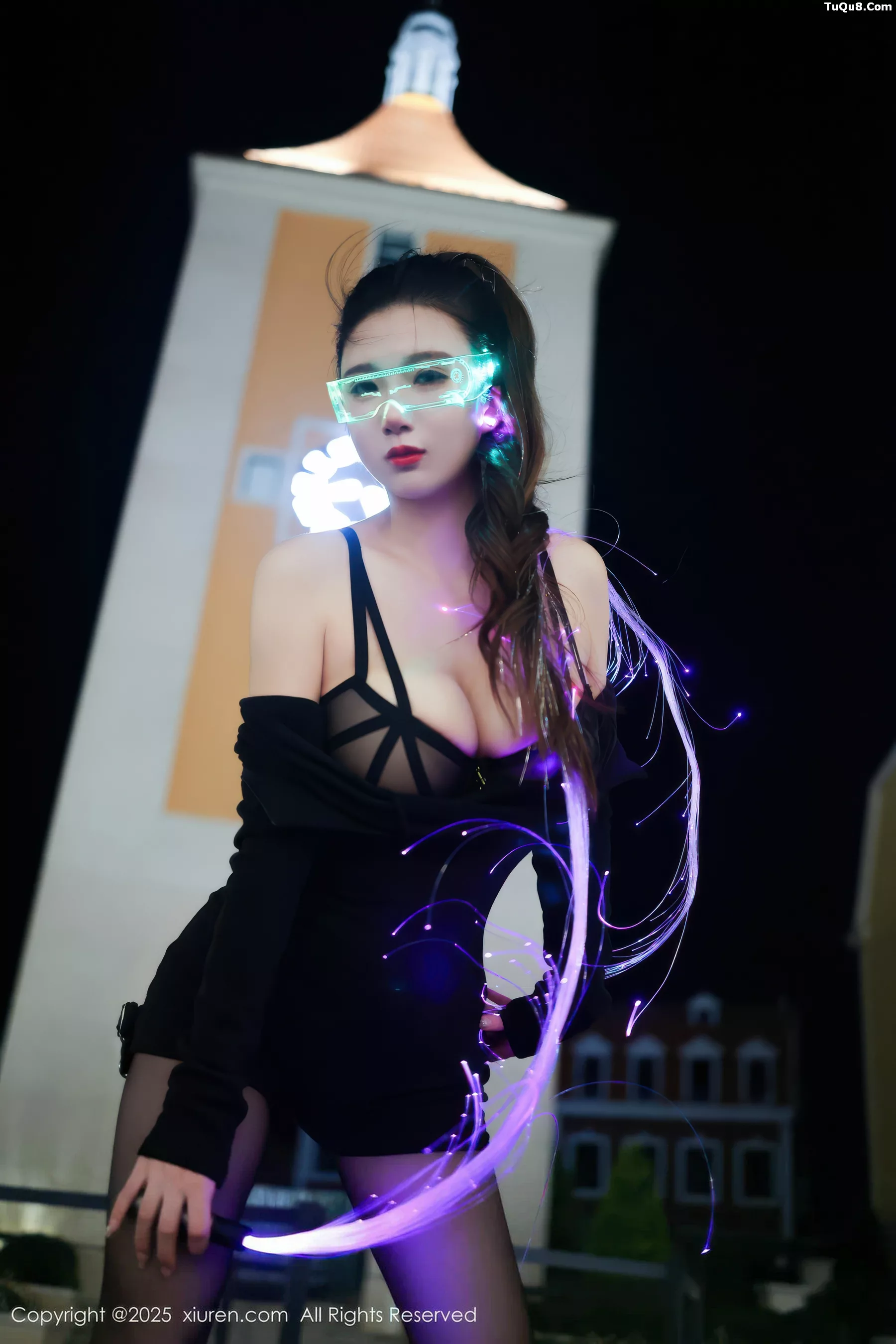 秀人集.com_[XiuRen秀人网]No.10936_模特小肉肉咪性感黑色连衣短裙配超薄黑丝秀凹凸身材诱惑写真77P