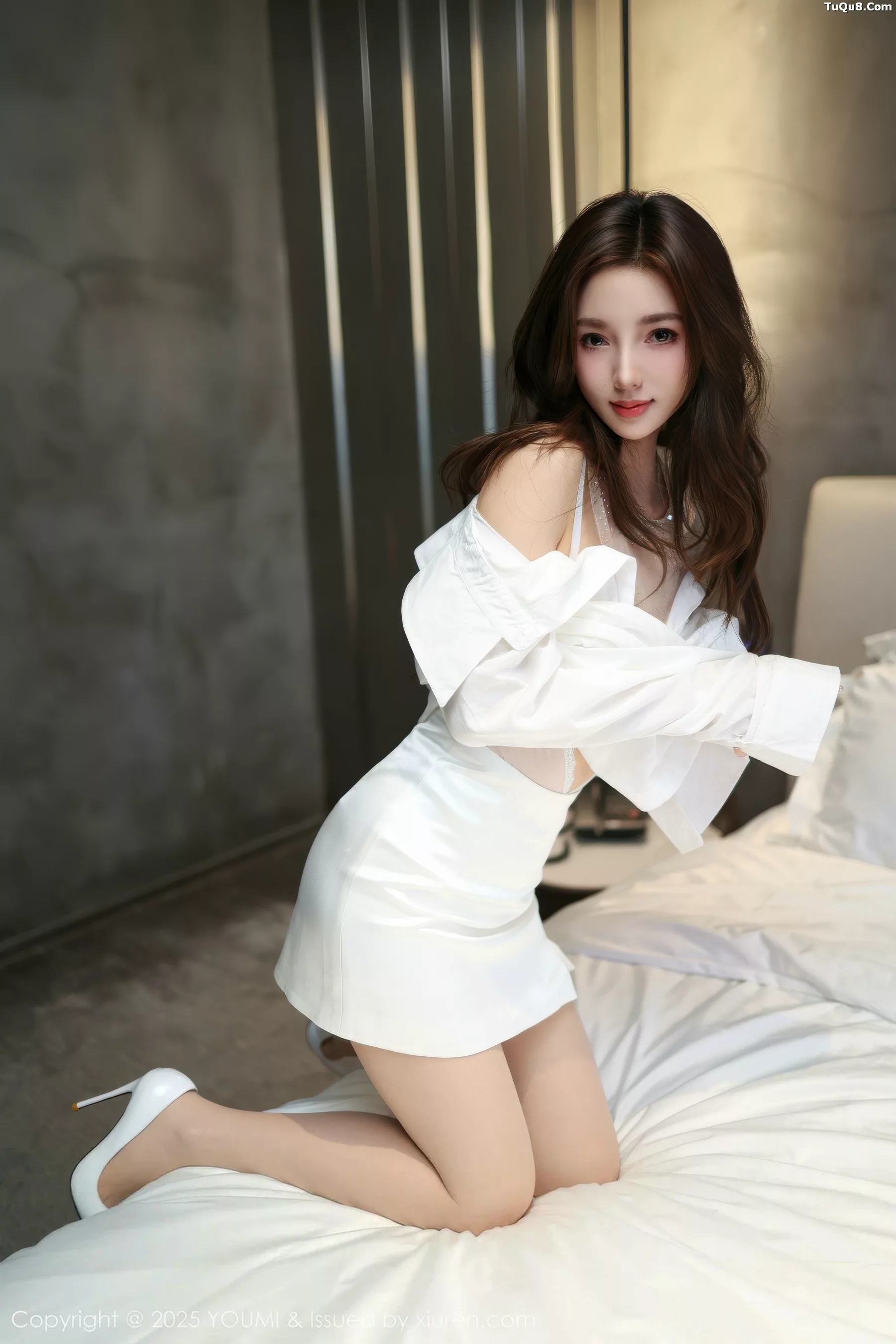 秀人集.com_[YouMi尤蜜荟]Vol.1177_模特Twins-桃桃性感白色连衣短裙配白色丝袜秀曼妙身姿诱惑写真76P