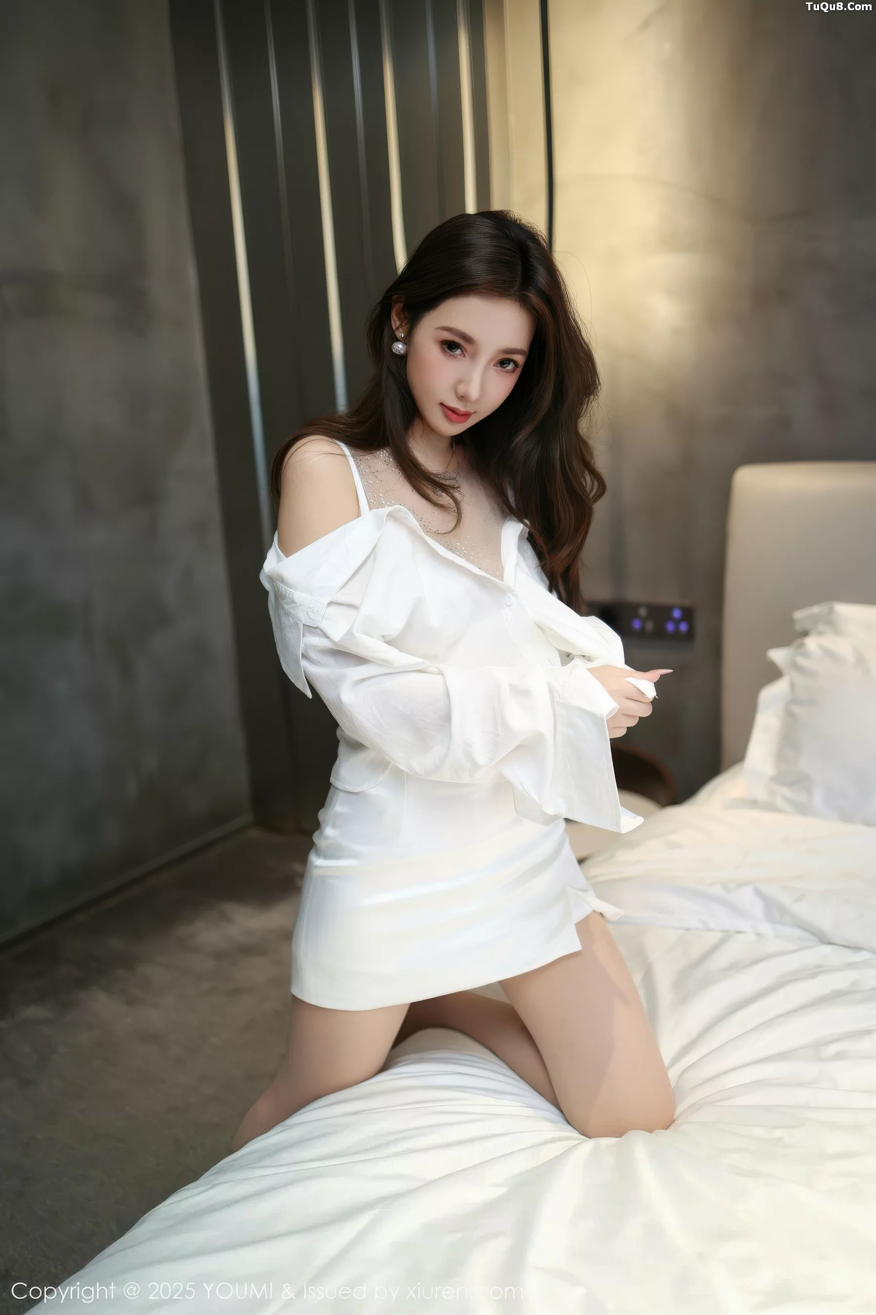 秀人集.com_[YouMi尤蜜荟]Vol.1177_模特Twins-桃桃性感白色连衣短裙配白色丝袜秀曼妙身姿诱惑写真76P