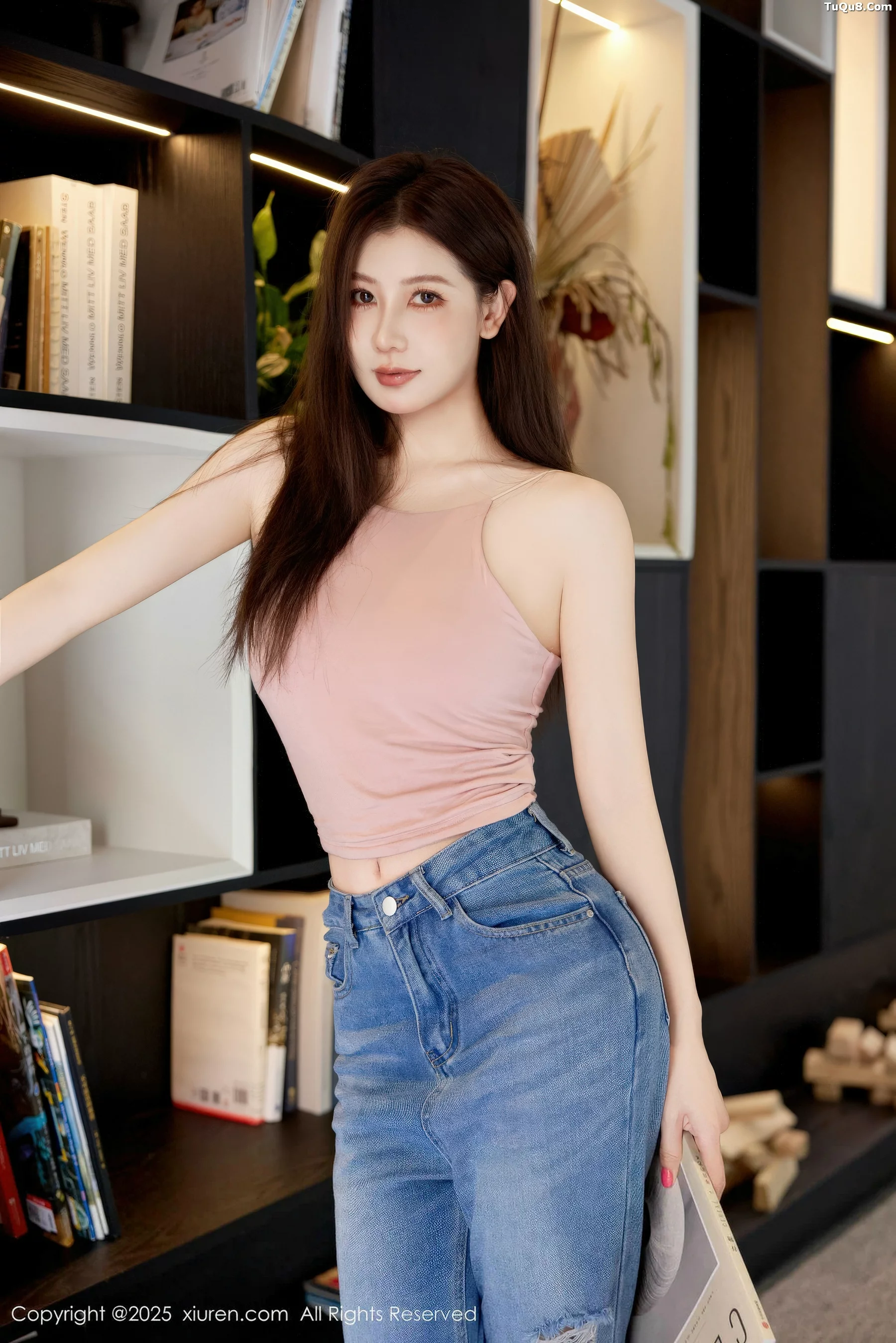 秀人集.com_[XiuRen秀人网]No.10983_模特尹甜甜sunny性感粉色上衣配蓝色牛仔裤秀完美身材诱惑写真83P