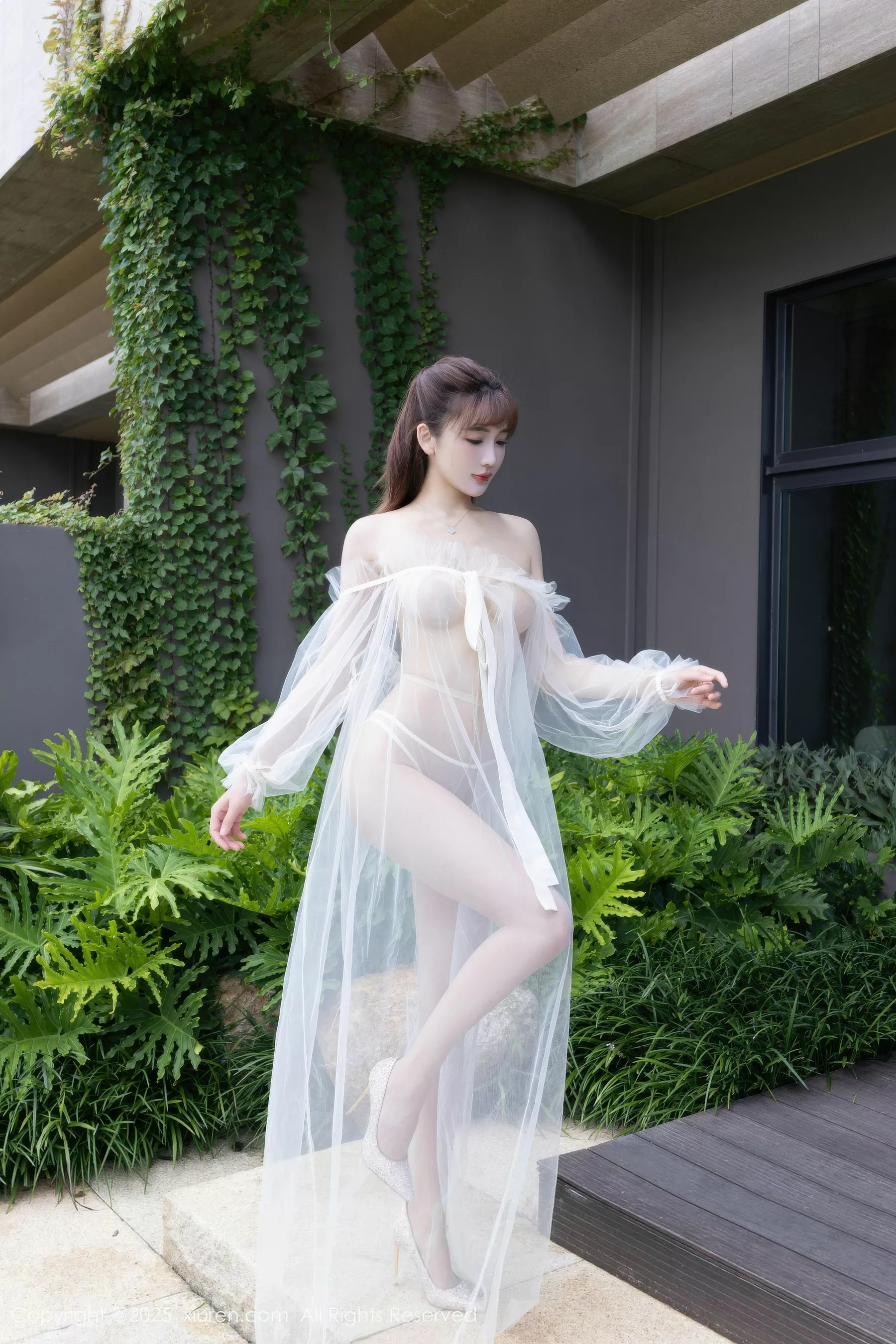 秀人集.com_[XiuRen秀人网]No.10903_模特陆萱萱性感轻透白色薄纱配超薄肉丝秀柔美身姿惹火诱惑写真70P