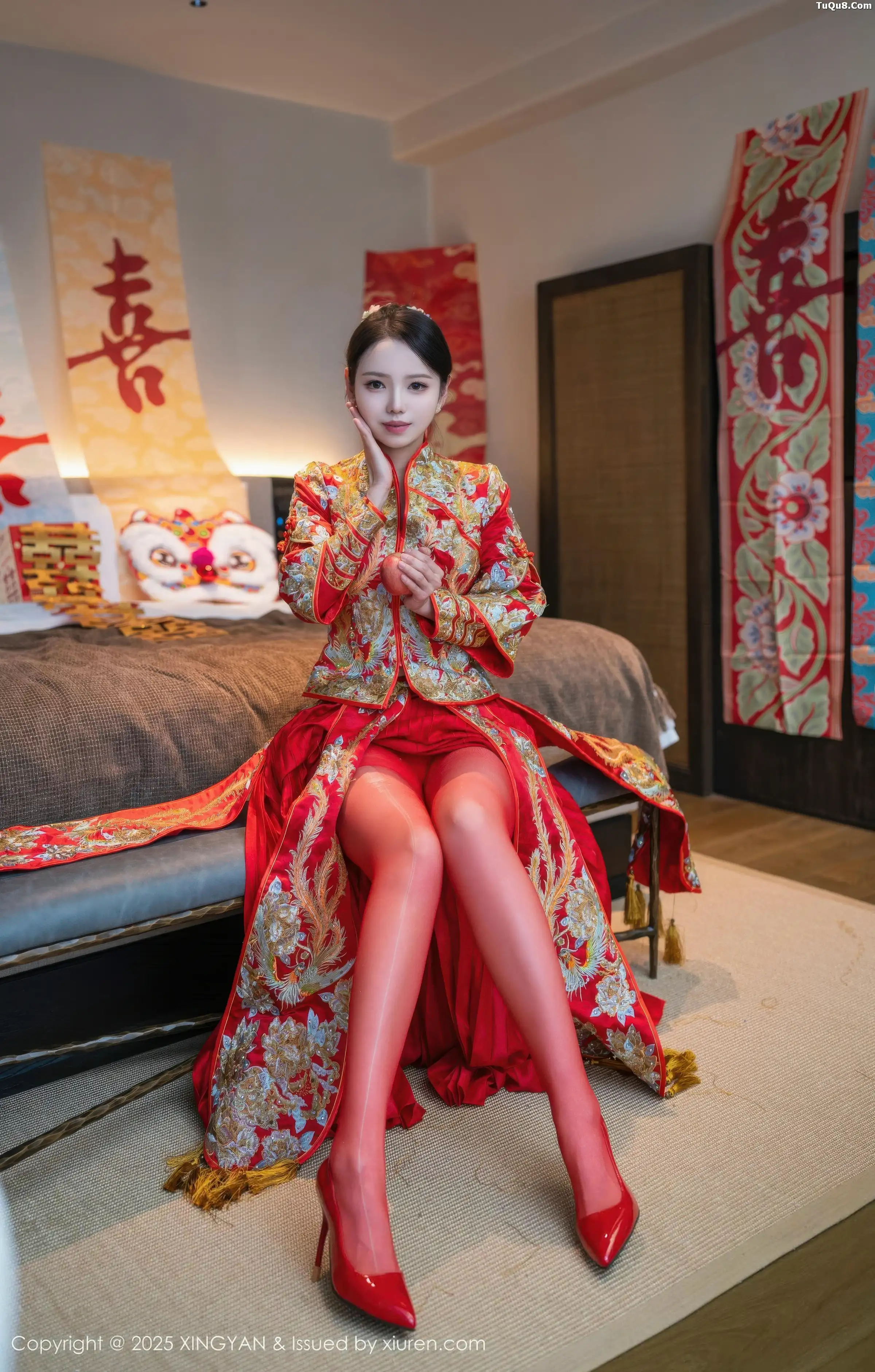 秀人集.com_[XINGYAN星颜社]VOL.438_模特大美妞儿性感红色新娘服饰配红丝裤袜秀完美身材诱惑写真61P