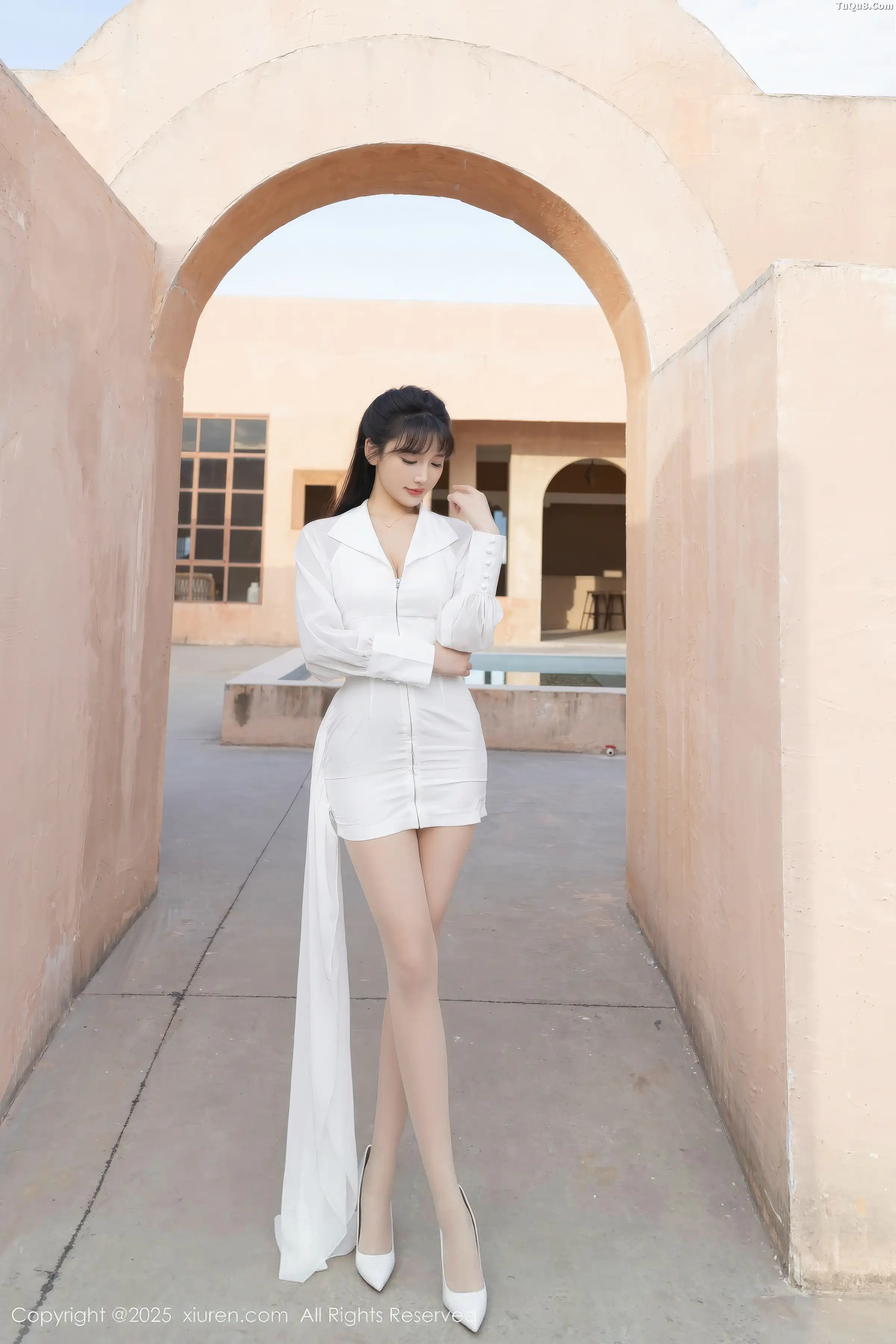 秀人集.com_[XiuRen秀人网]No.11100_模特陆萱萱性感套装露肉色内衣配超薄肉丝秀柔美身姿诱惑写真80P