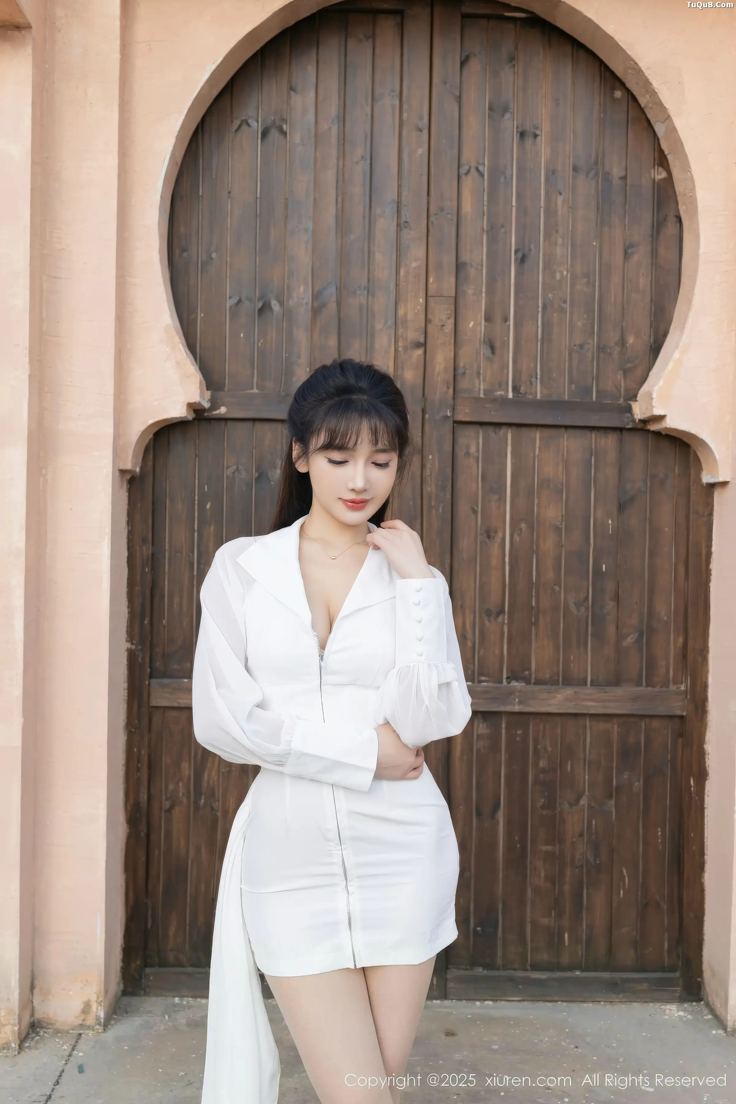 秀人集.com_[XiuRen秀人网]No.11100_模特陆萱萱性感套装露肉色内衣配超薄肉丝秀柔美身姿诱惑写真80P